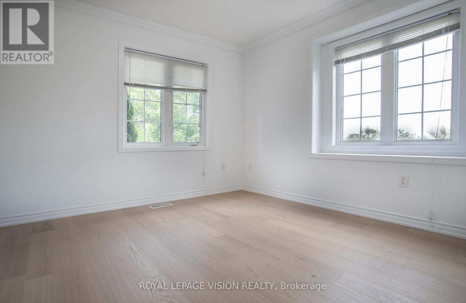 2 Laprade Square, Clarington, ON