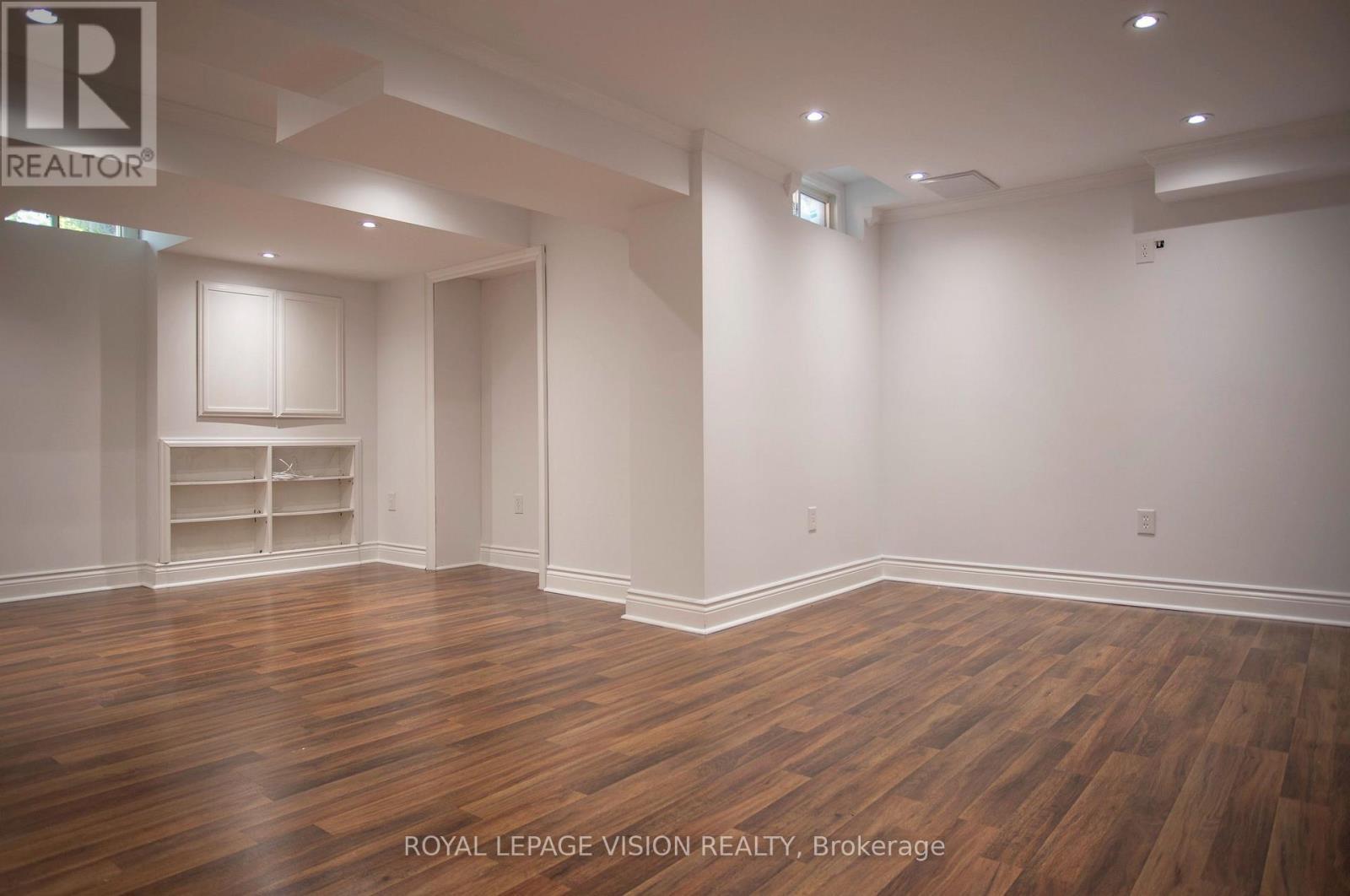 2 Laprade Square, Clarington, ON