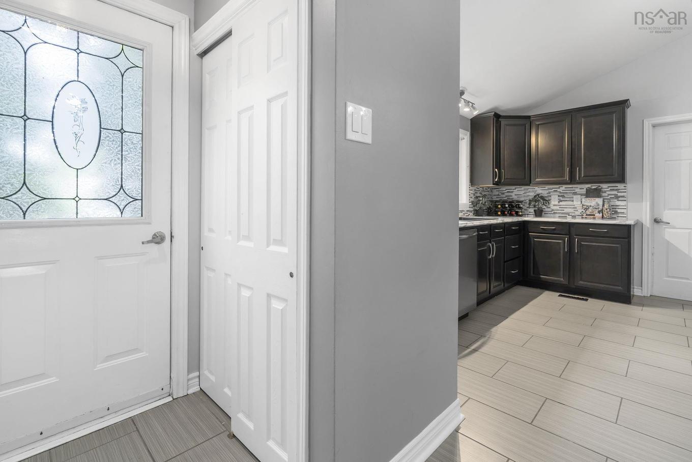 25 Dumbarton Avenue, Dartmouth, NS
