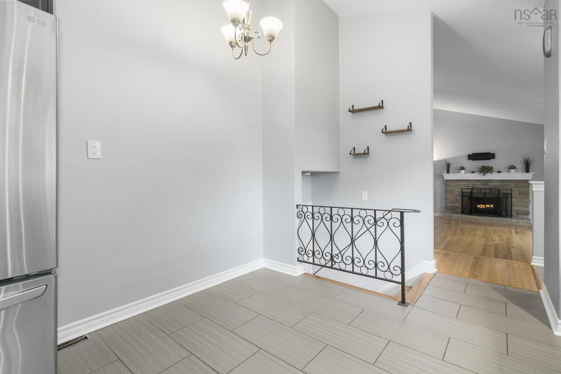 25 Dumbarton Avenue, Dartmouth, NS