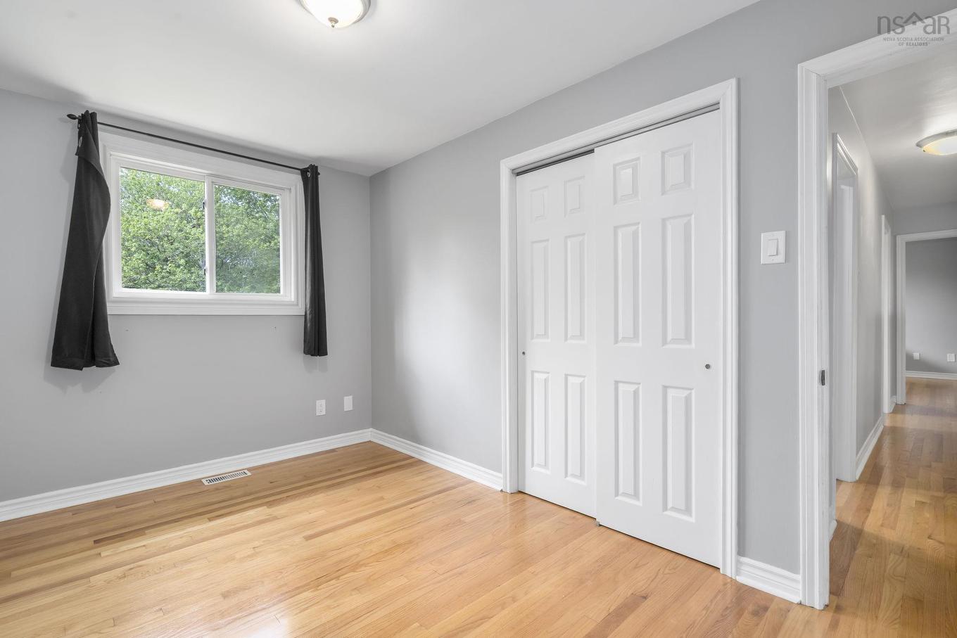 25 Dumbarton Avenue, Dartmouth, NS