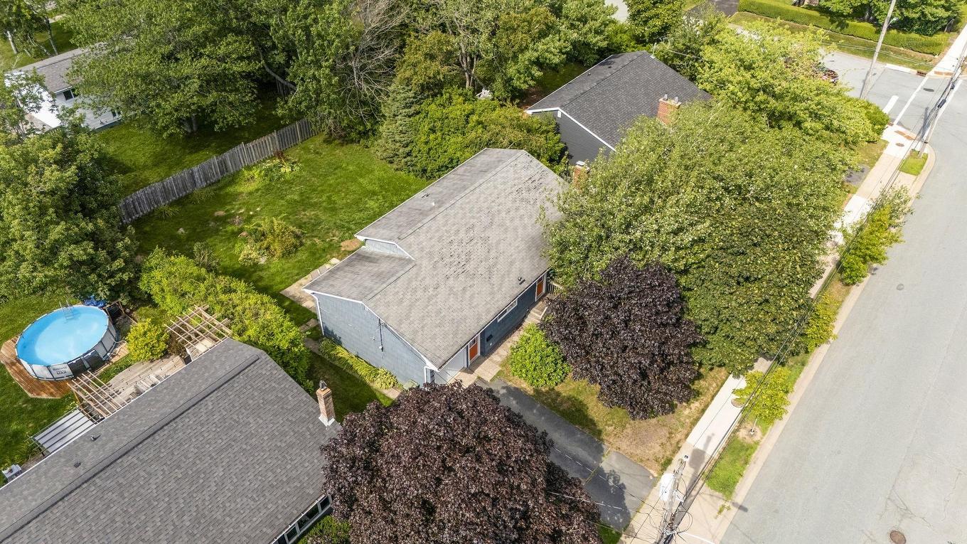 25 Dumbarton Avenue, Dartmouth, NS