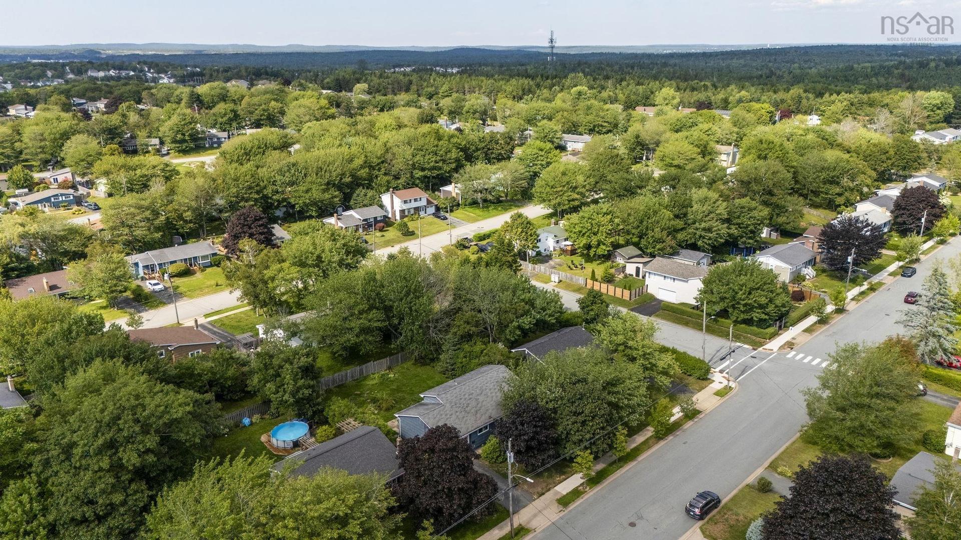 25 Dumbarton Avenue, Dartmouth, NS