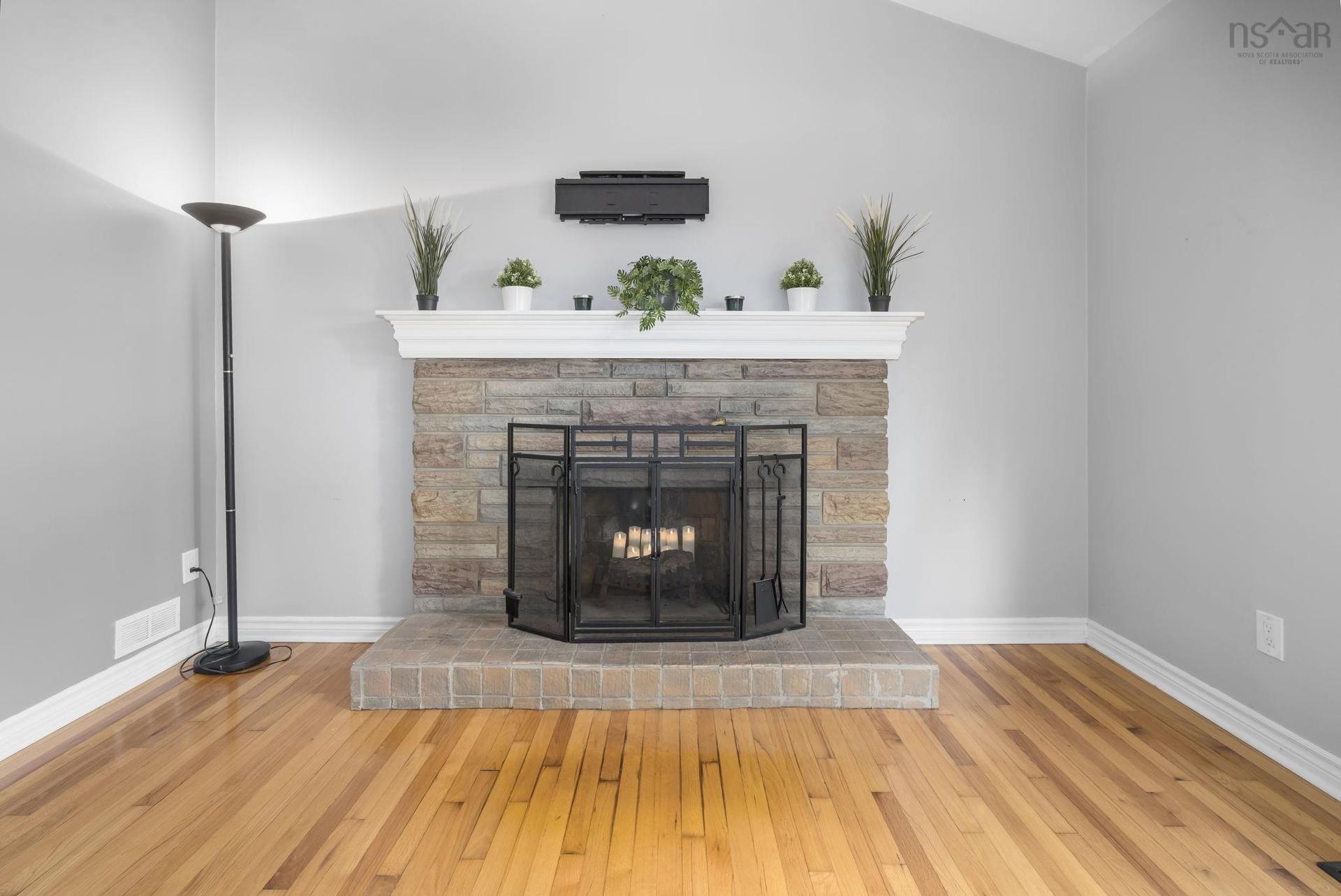 25 Dumbarton Avenue, Dartmouth, NS