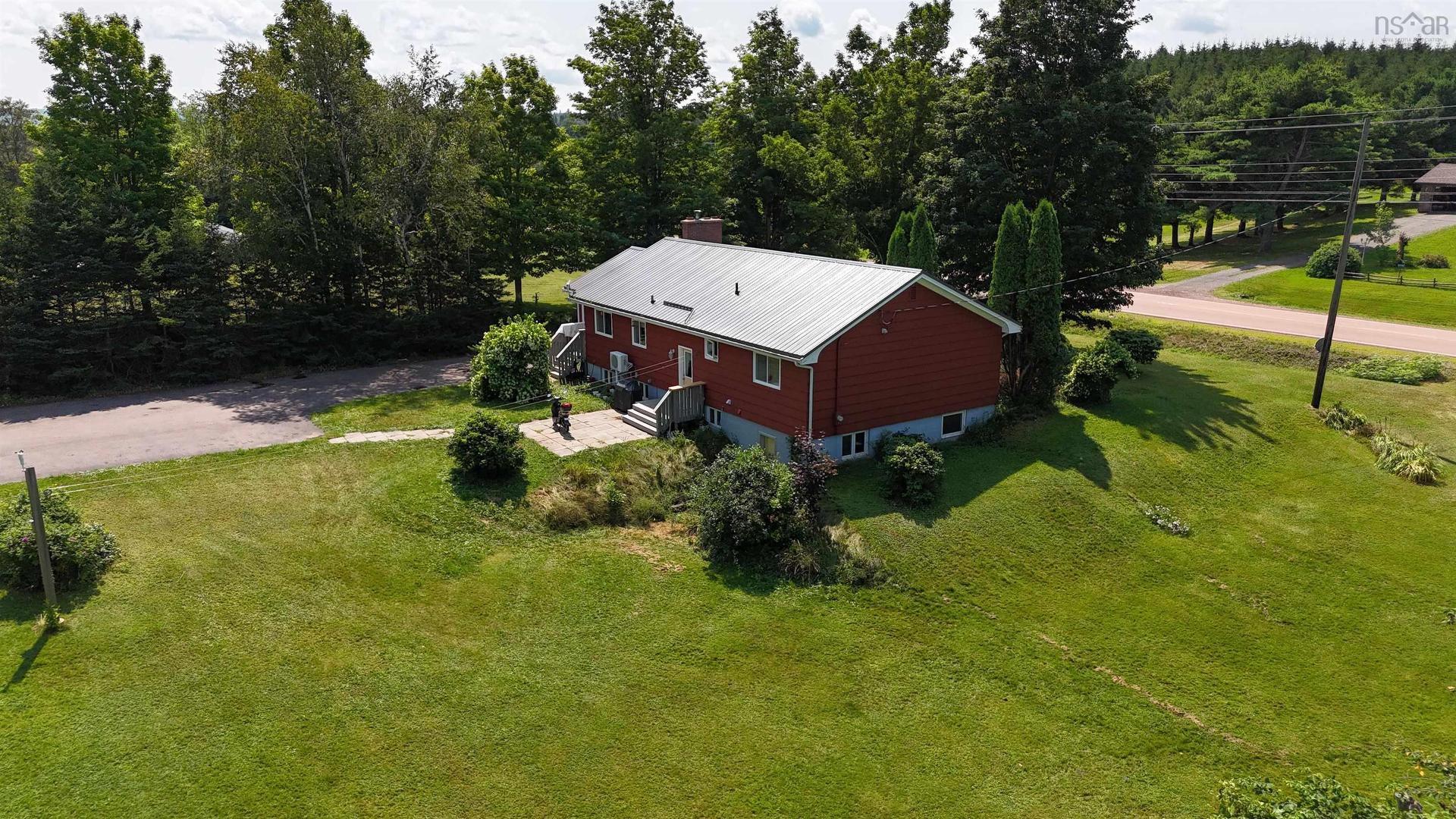 8794 Highway 311, Balfron, NS