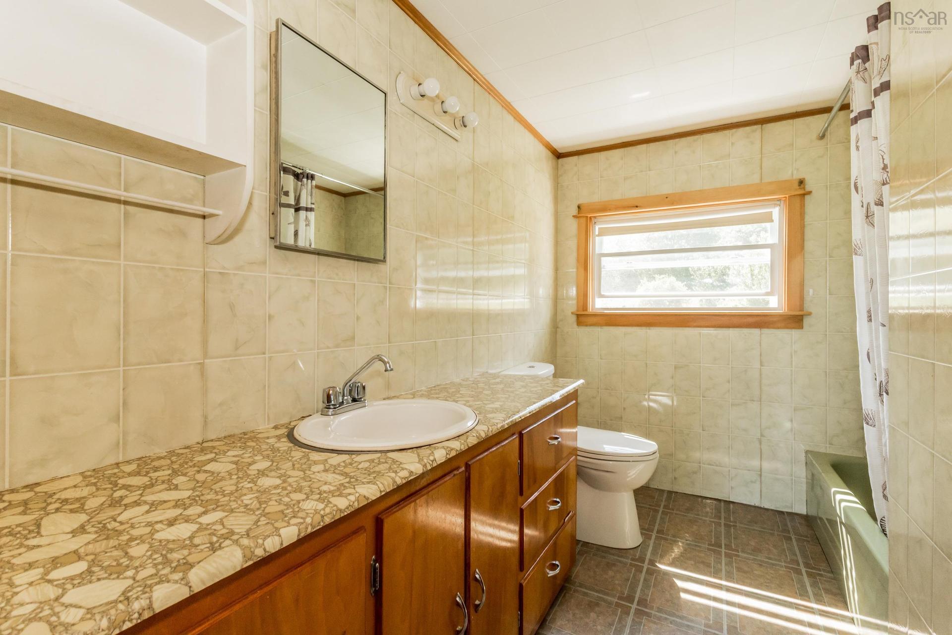 3934 Shore Road W, Hillsburn, NS