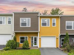35 Crossfield Ridge Middle Sackville, NS B4E 0N1