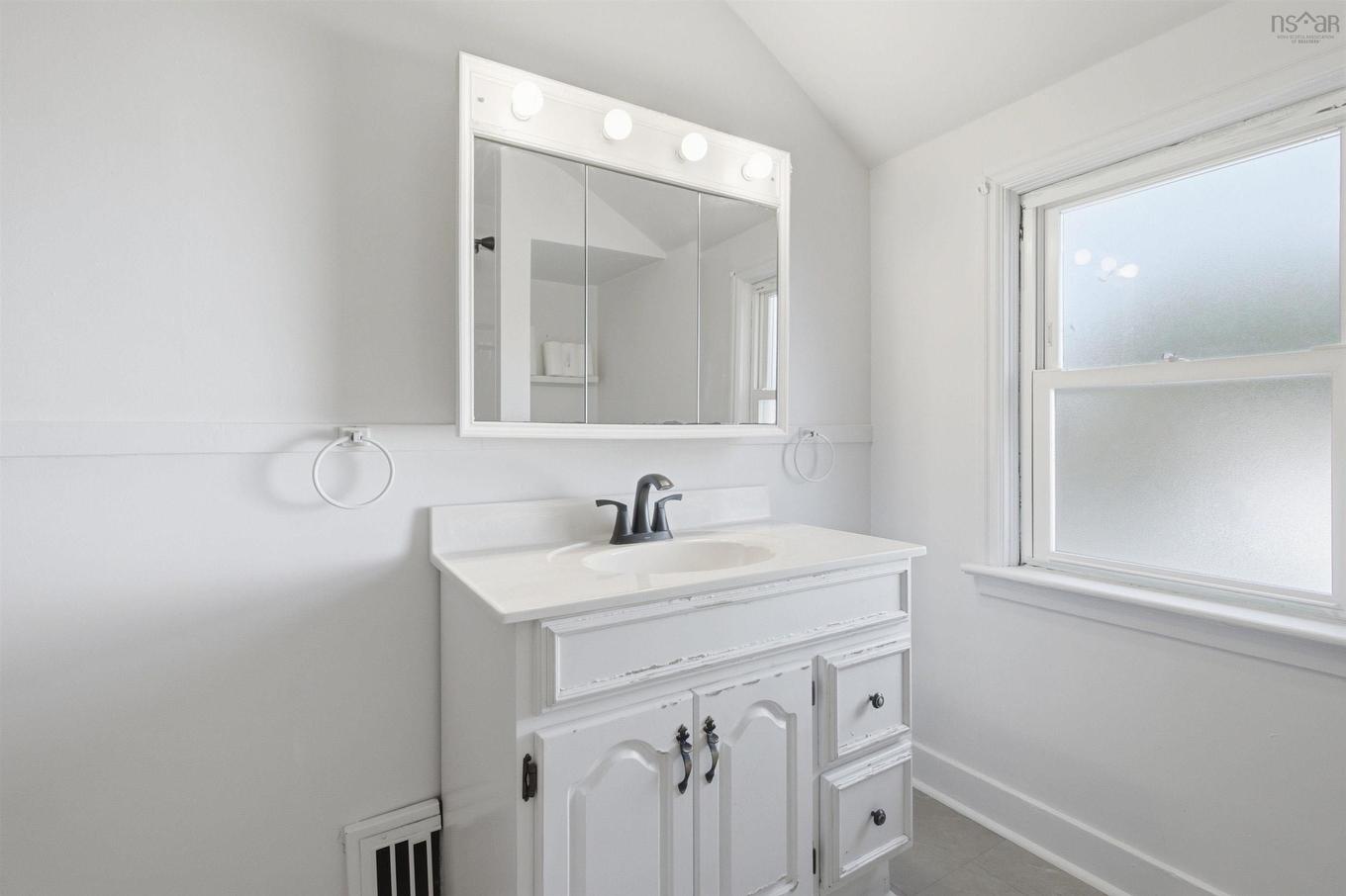 148 Victoria Road, Dartmouth, NS
