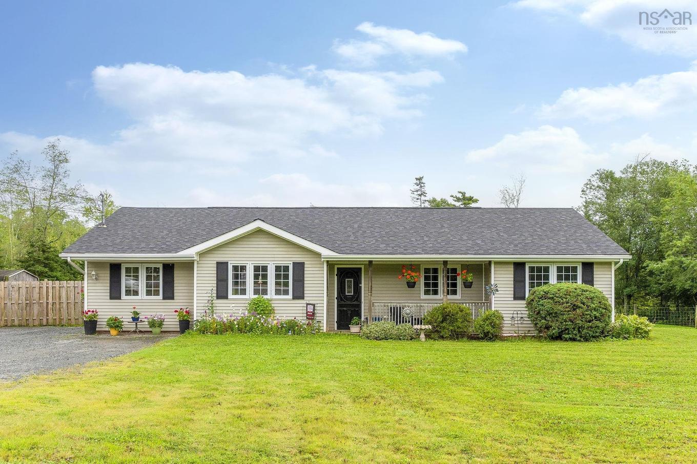 18951 Highway 2, Stewiacke, NS