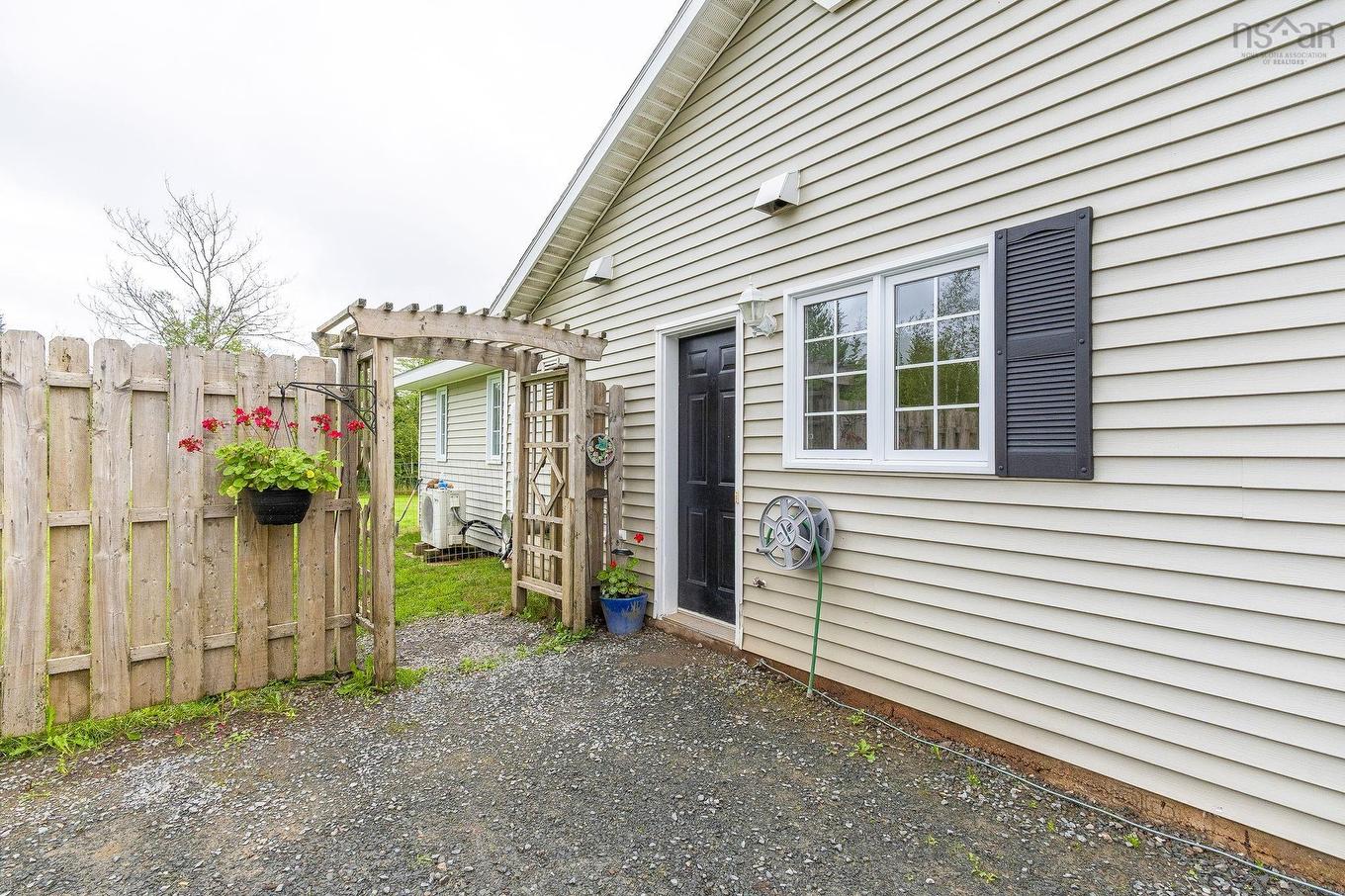 18951 Highway 2, Stewiacke, NS