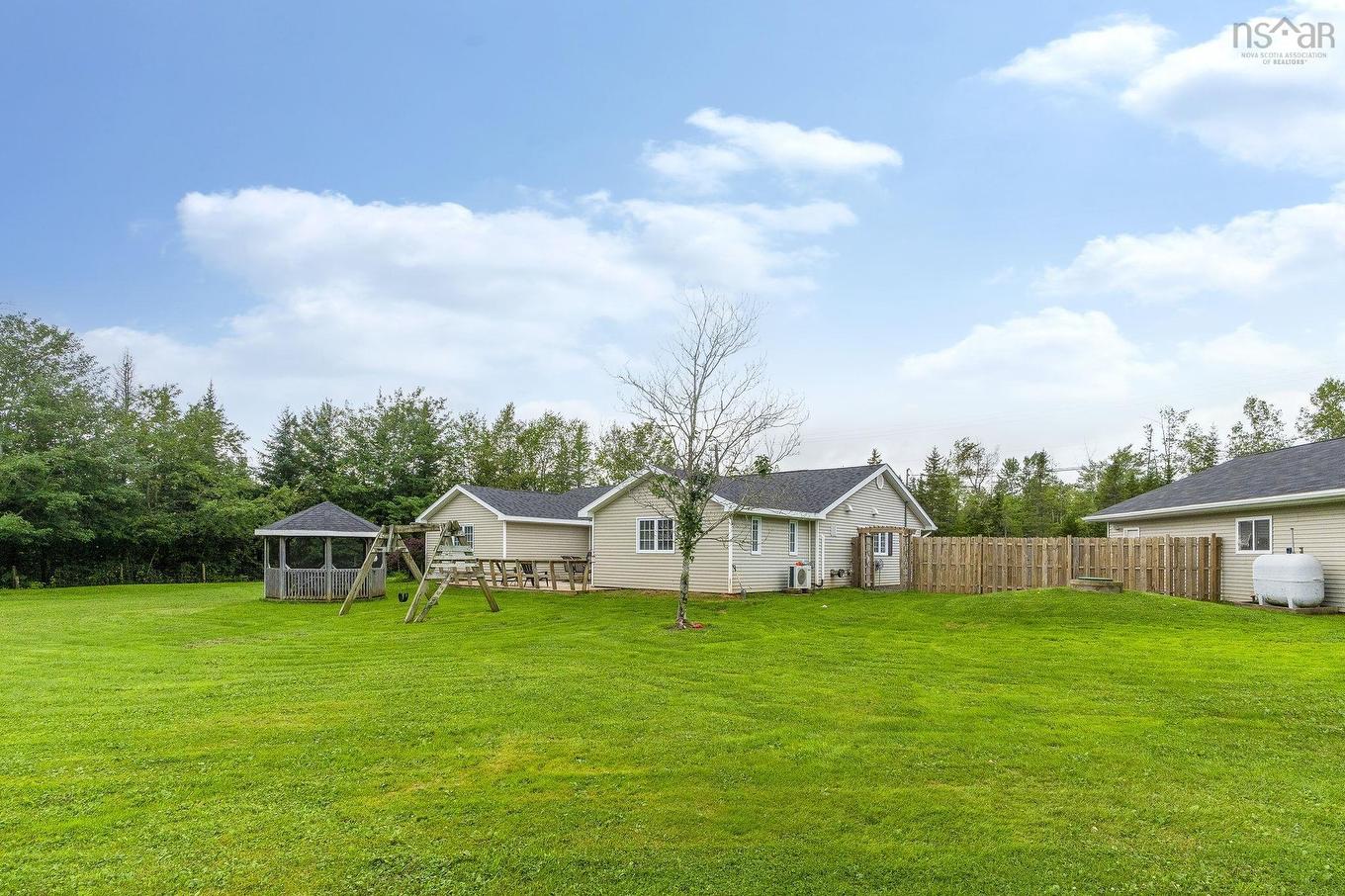 18951 Highway 2, Stewiacke, NS