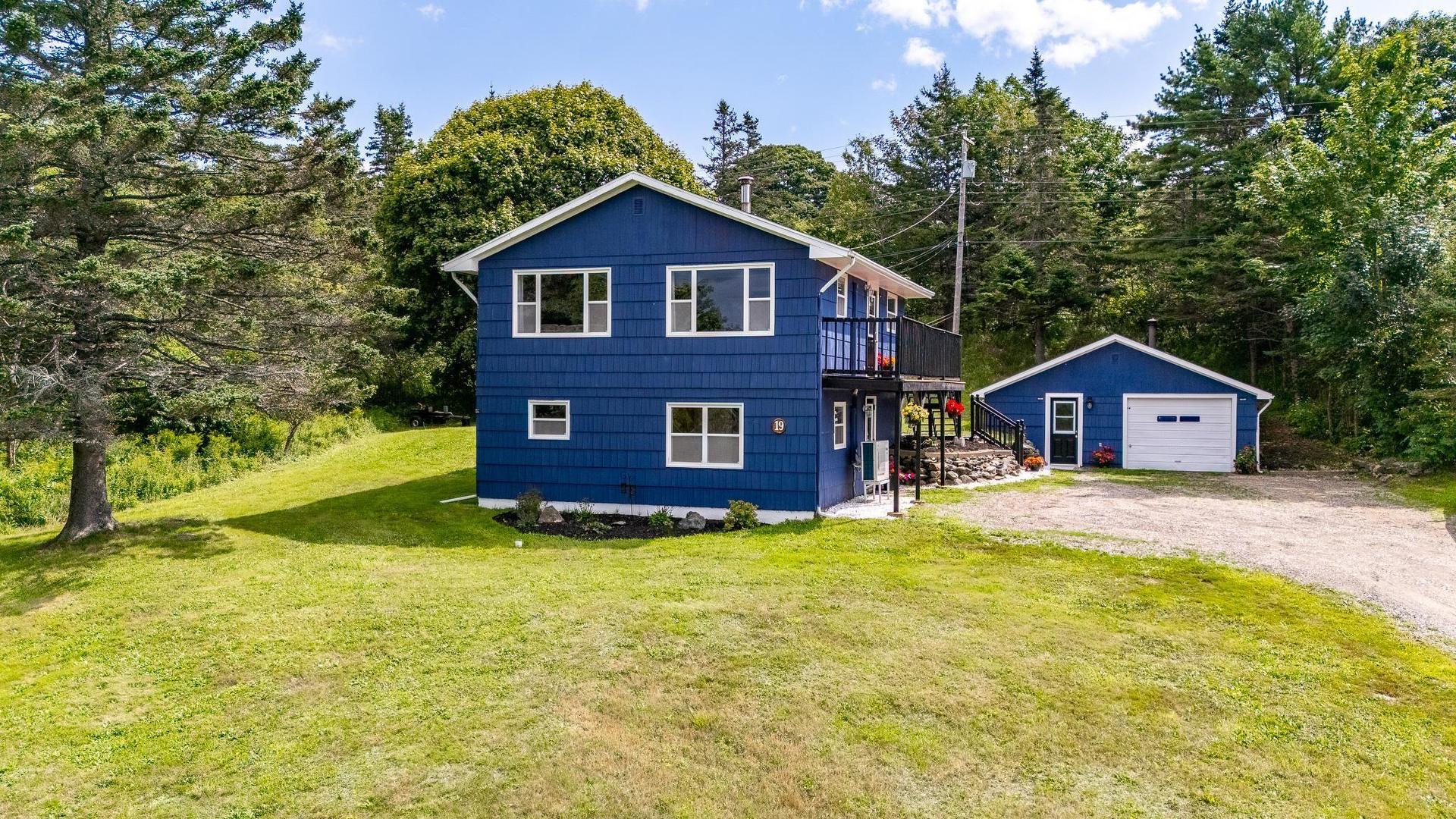 19 Spruce Lane, Hebron, NS