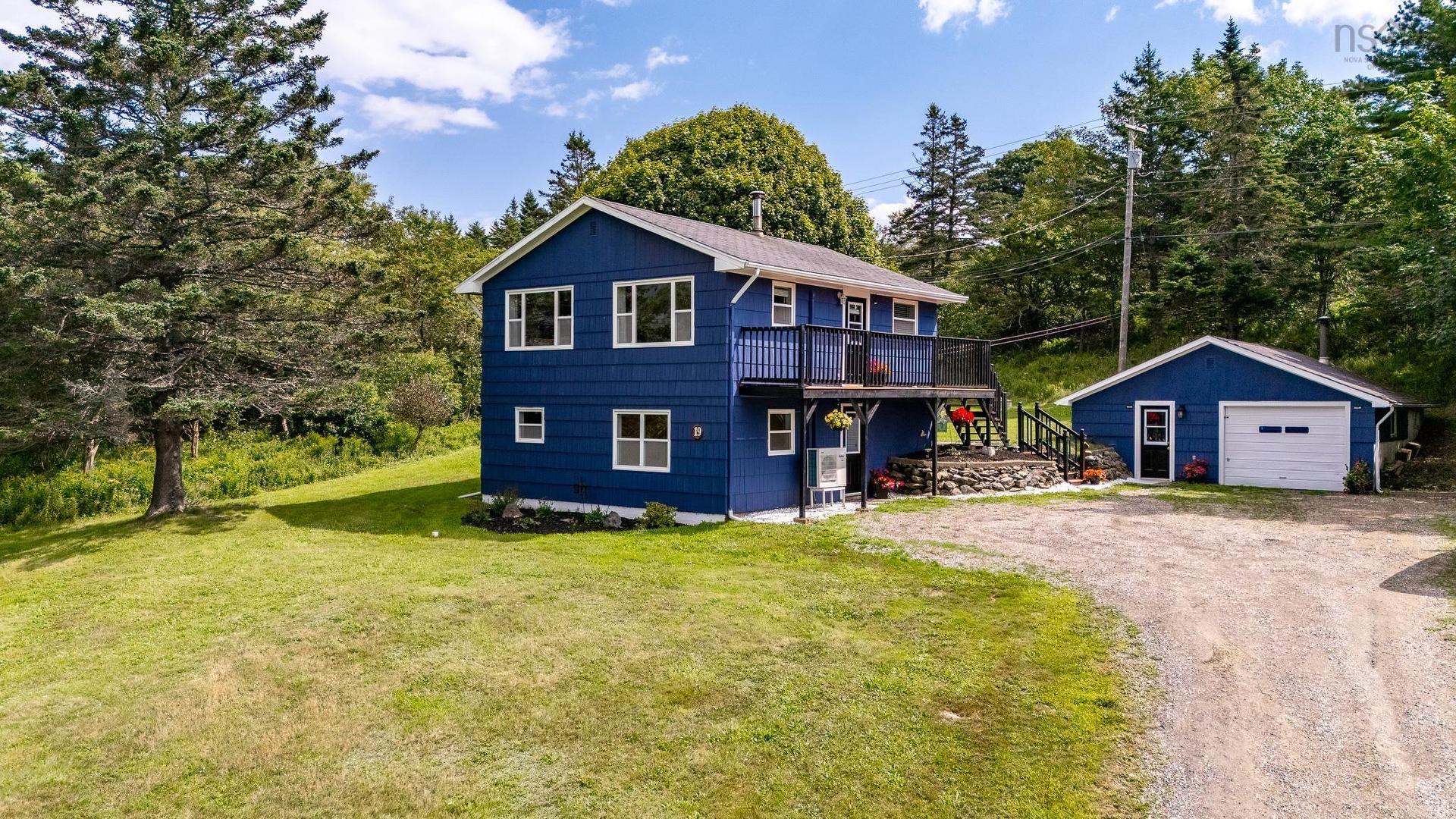 19 Spruce Lane, Hebron, NS