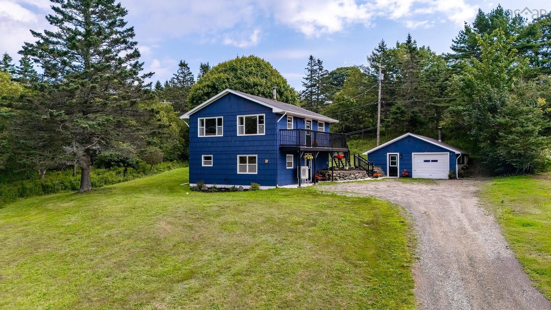 19 Spruce Lane, Hebron, NS