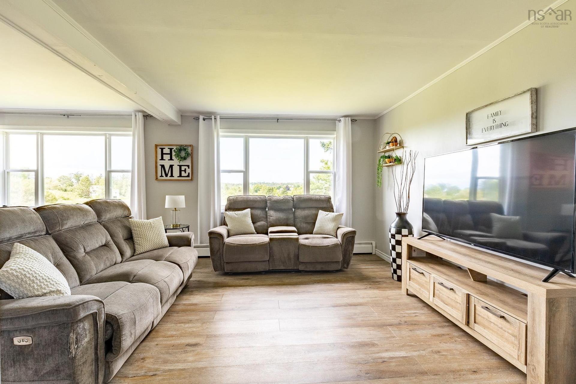19 Spruce Lane, Hebron, NS