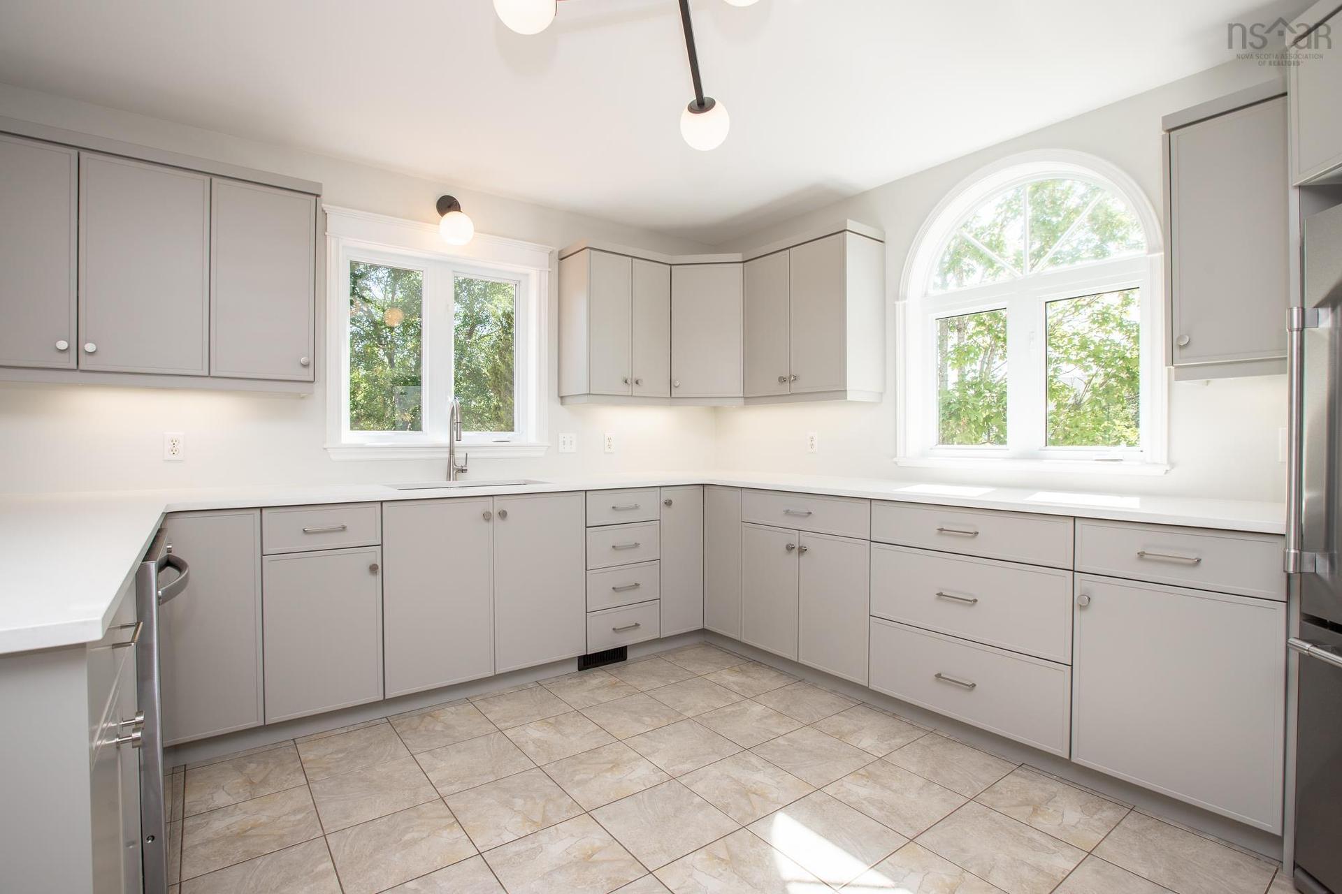 17 Evergreen Crescent, Lantz, NS