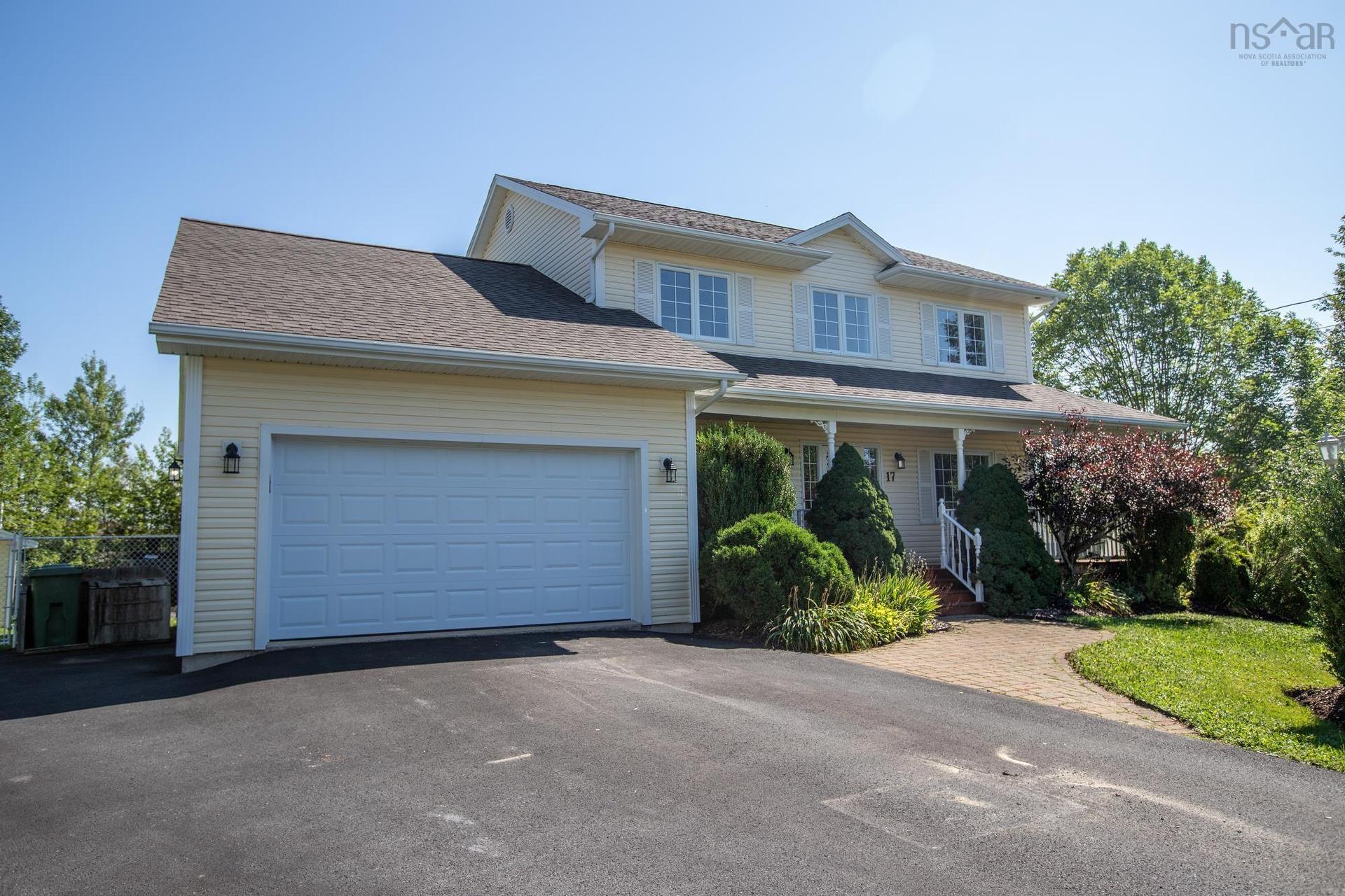 17 Evergreen Crescent, Lantz, NS