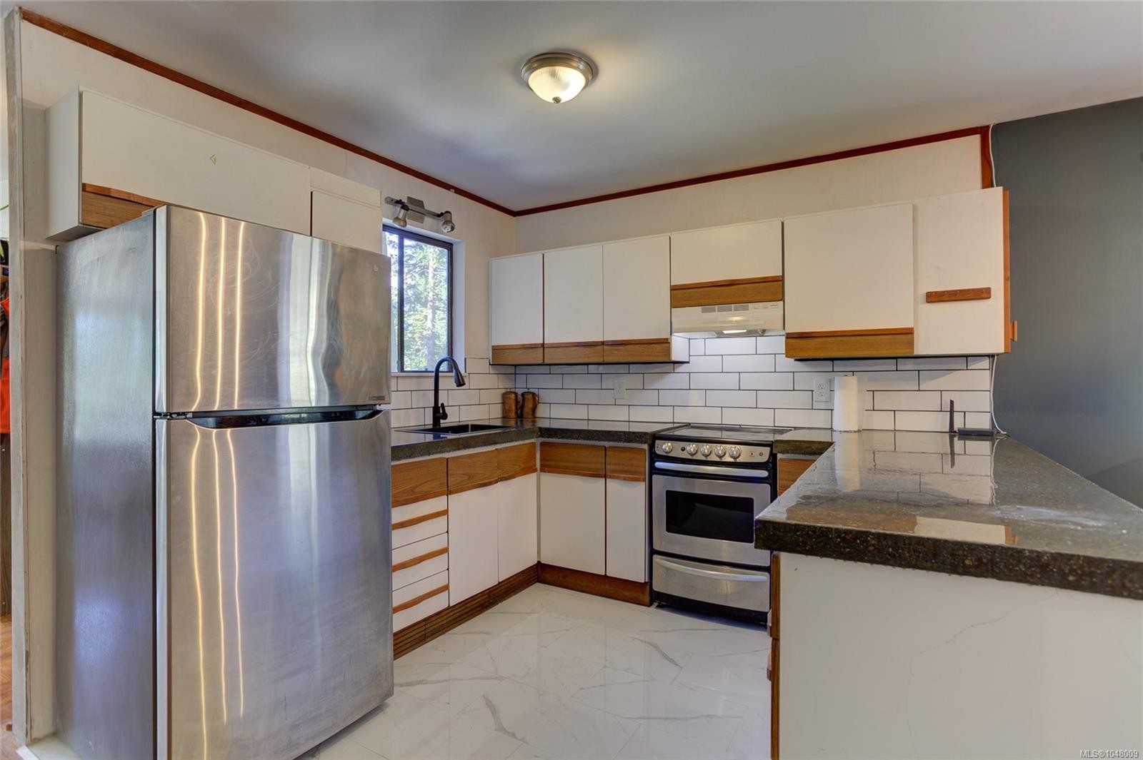 10545 Cypress Rd, Youbou, BC