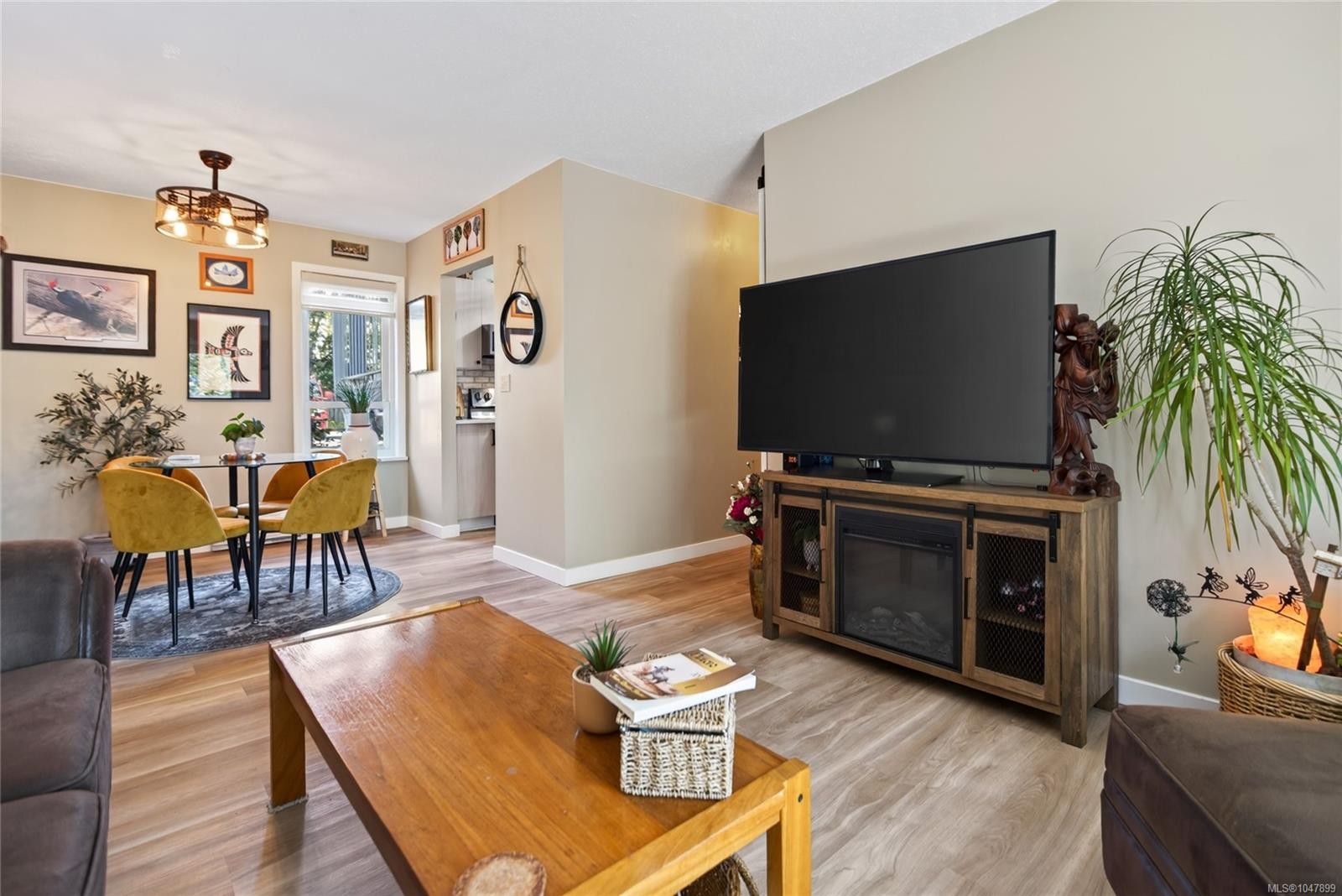 #104-220 Back Rd, Courtenay, BC