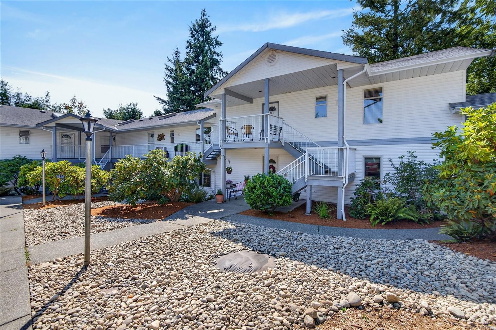 #104-220 Back Rd, Courtenay, BC