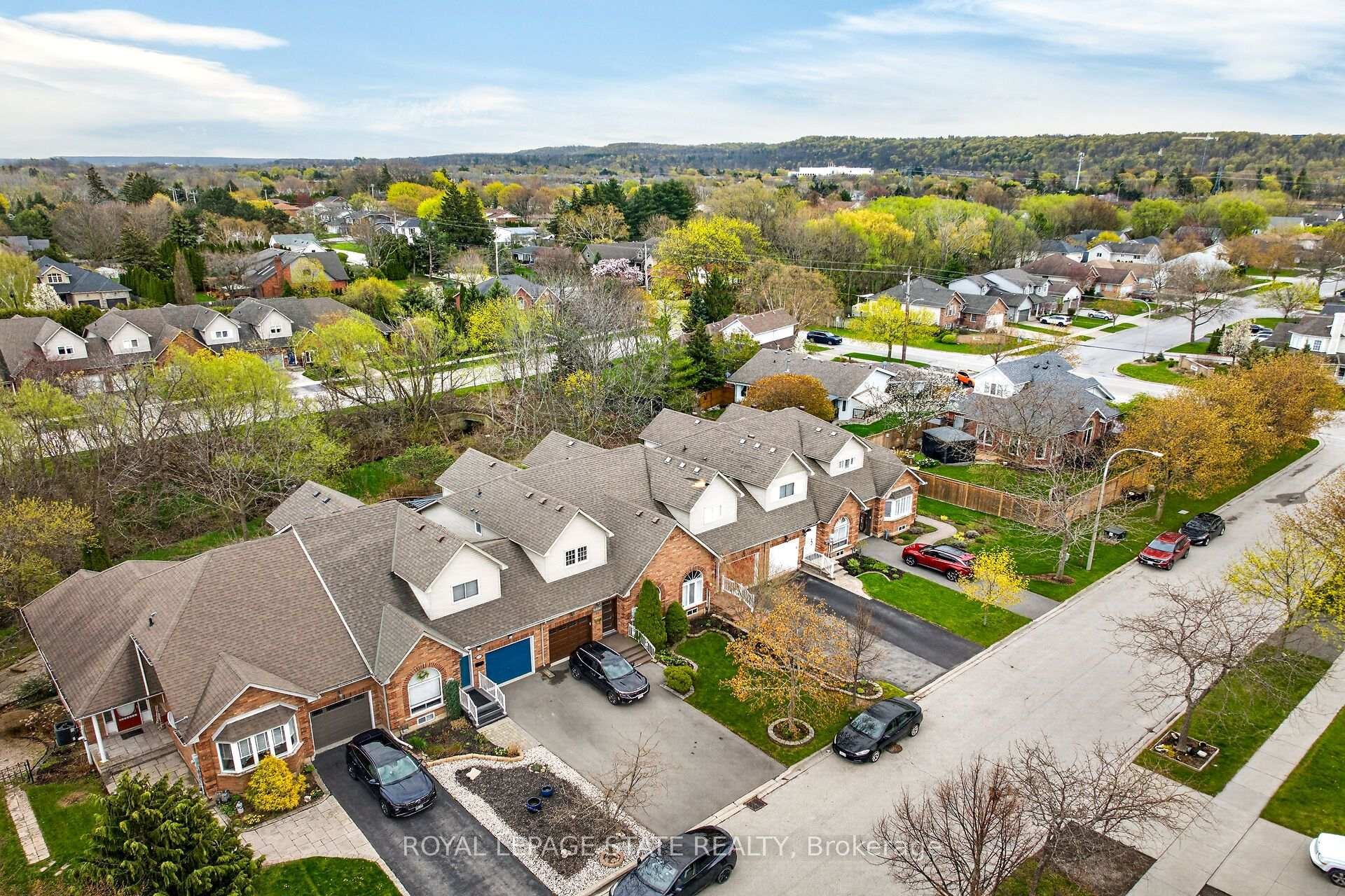 83 Morrison Crescent, Grimsby, ON