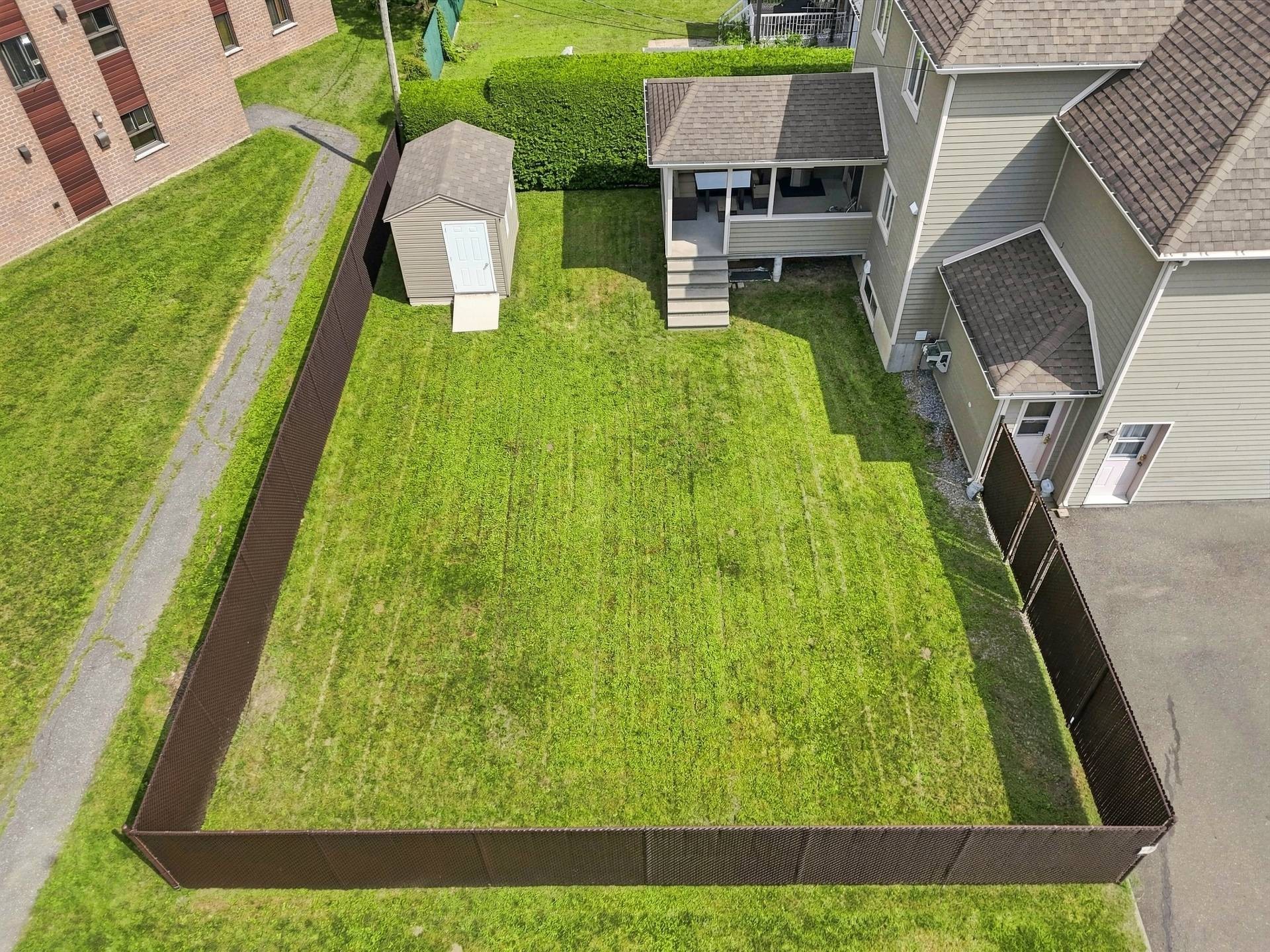 Cour - 85 Rue Plamondon, Saint-Pie, QC