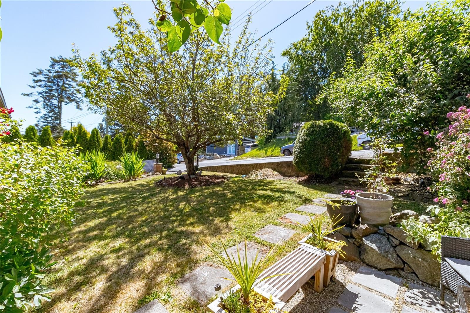 610 Kent Rd, Saanich, BC
