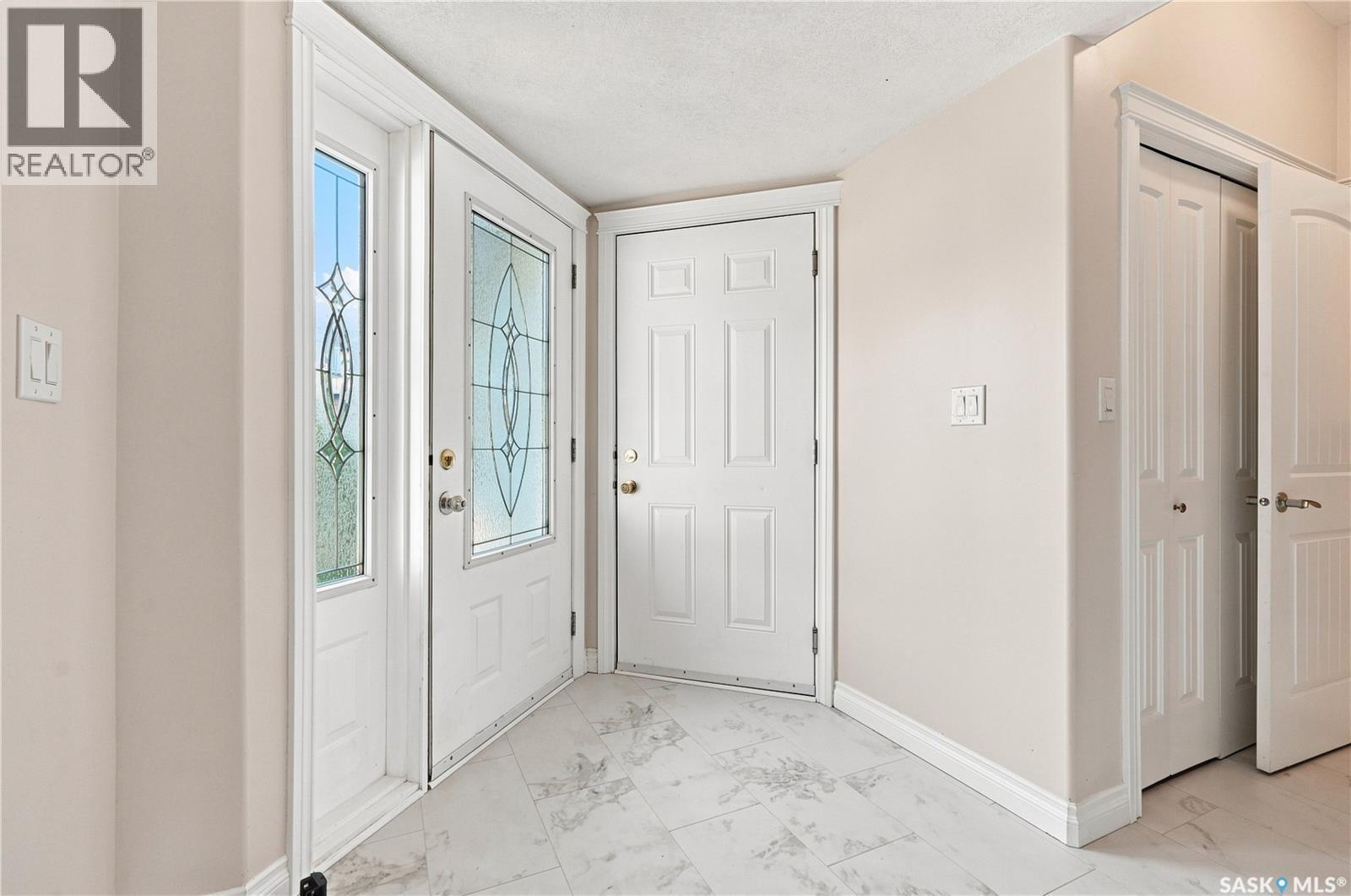 107 119 Hampton Circle, Saskatoon, SK