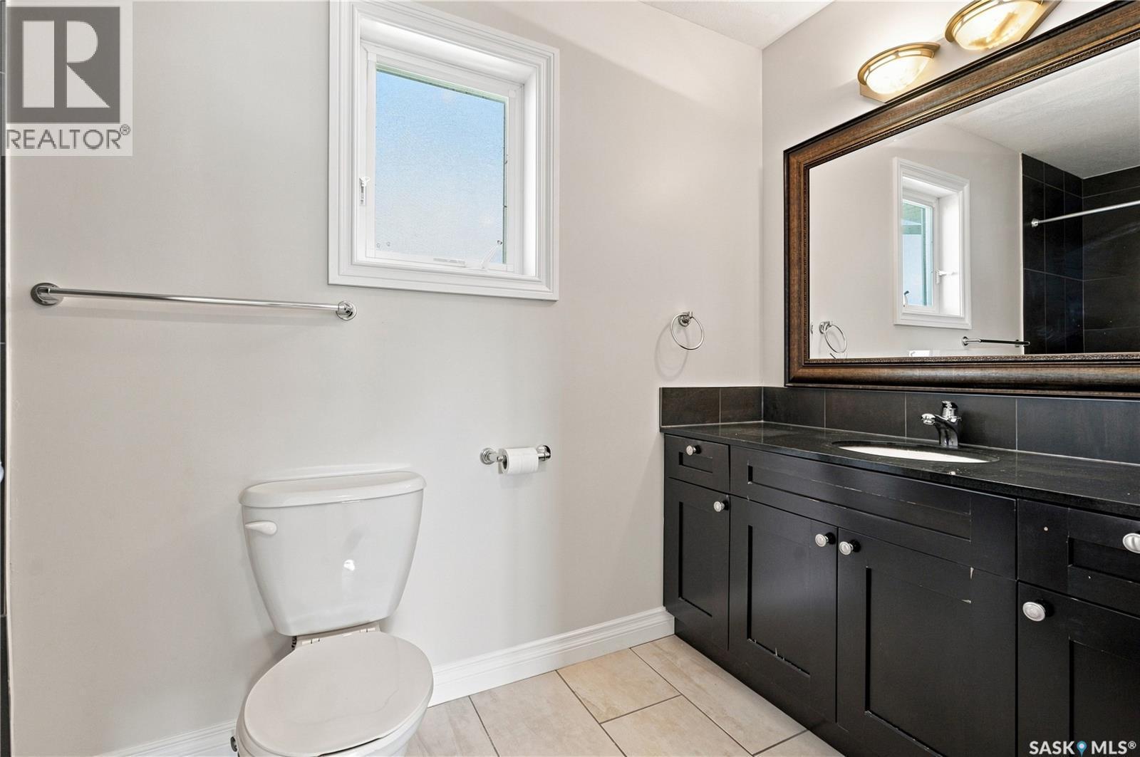 107 119 Hampton Circle, Saskatoon, SK