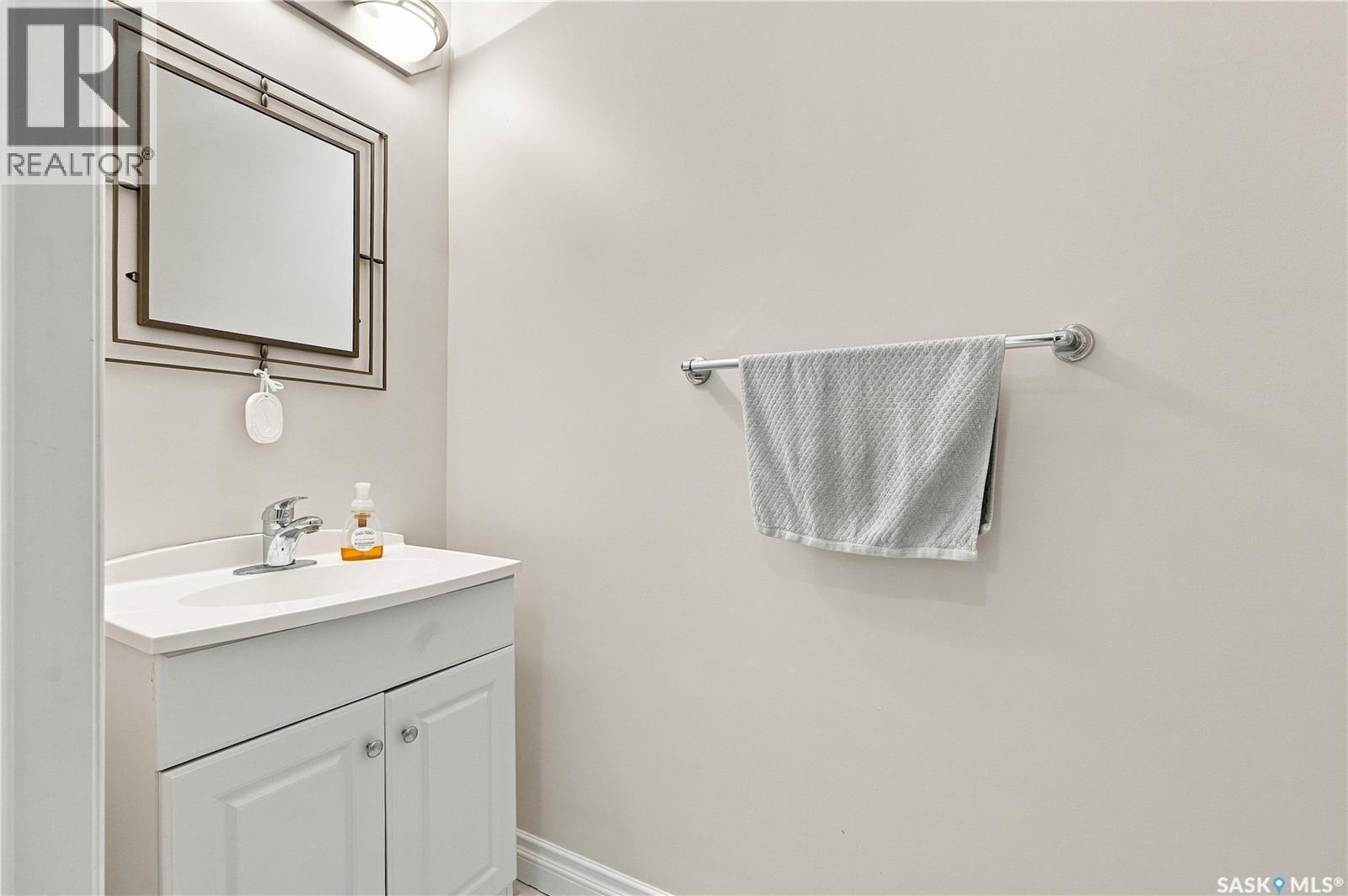 107 119 Hampton Circle, Saskatoon, SK