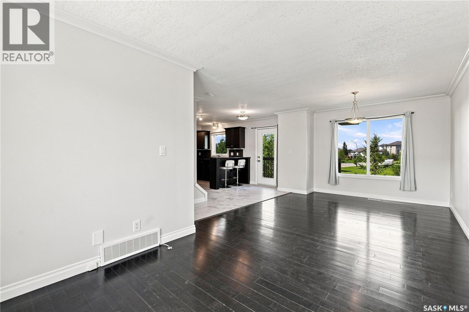 107 119 Hampton Circle, Saskatoon, SK