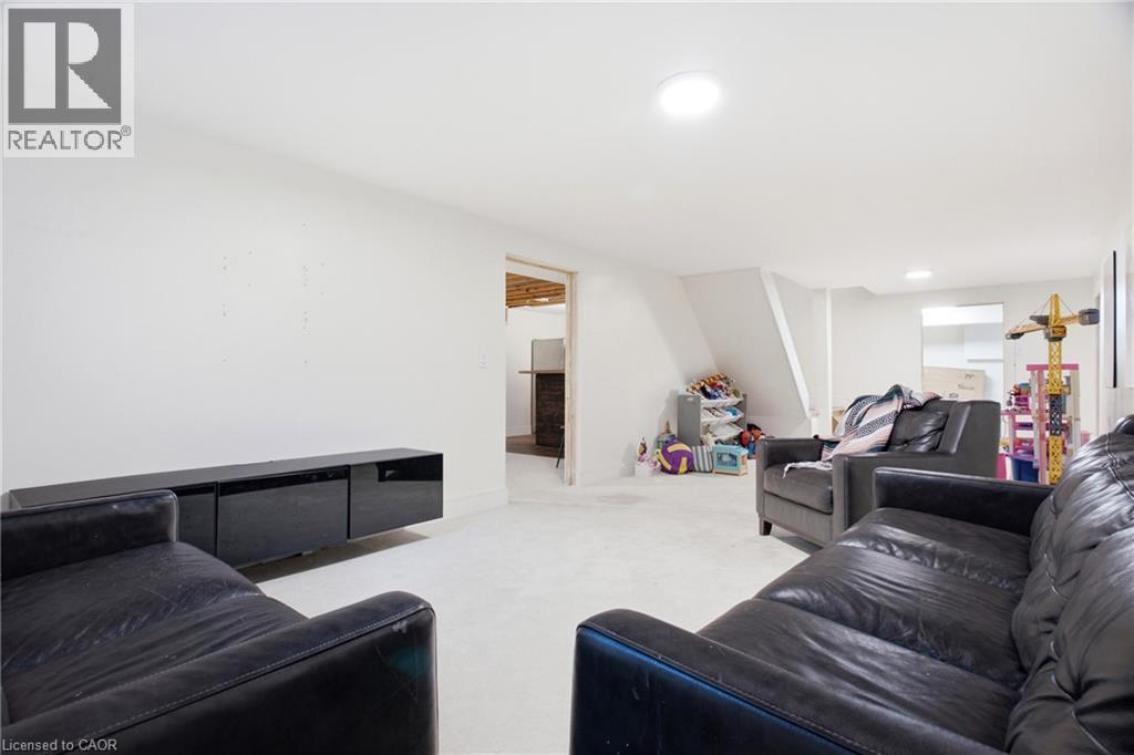 416 Clairbrook Crescent, Waterloo, ON