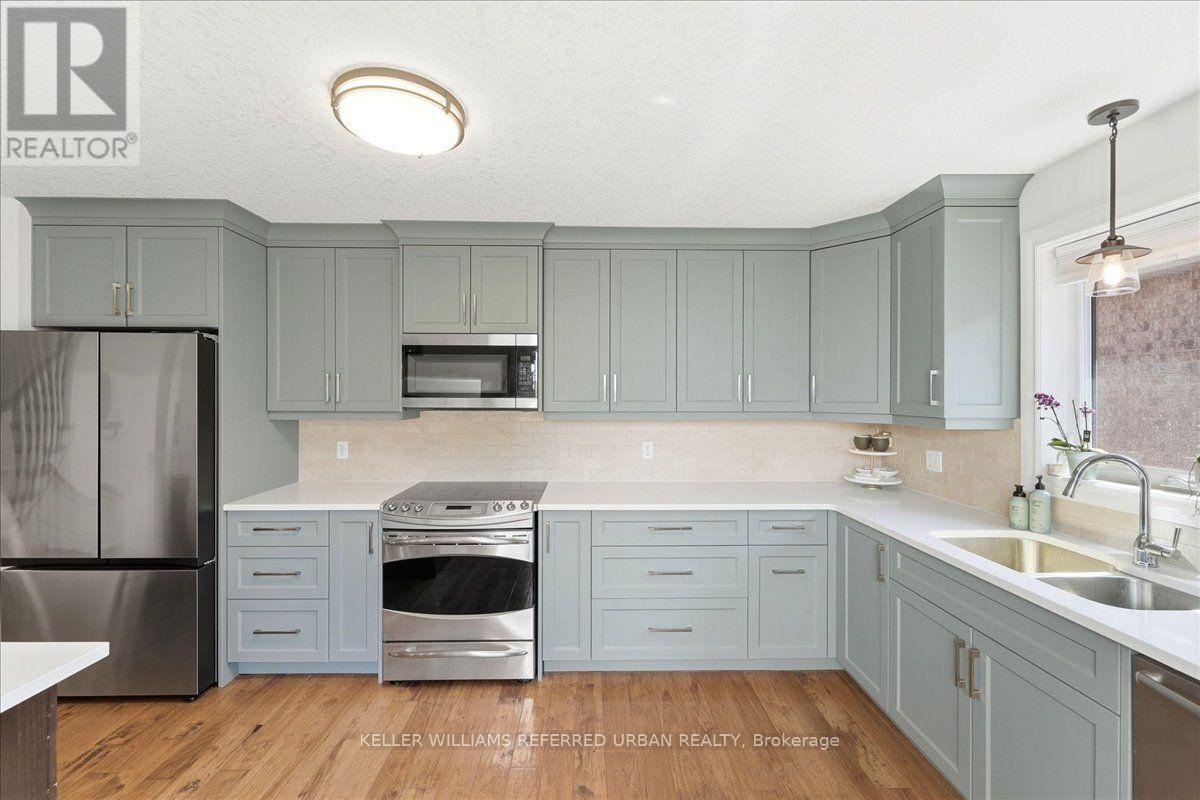 900 Keewatin Place, Kitchener, ON