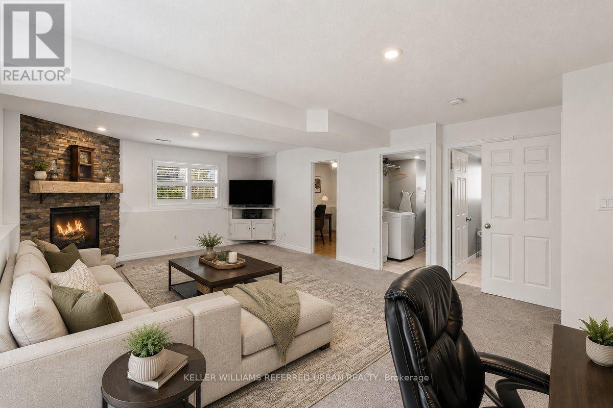 900 Keewatin Place, Kitchener, ON