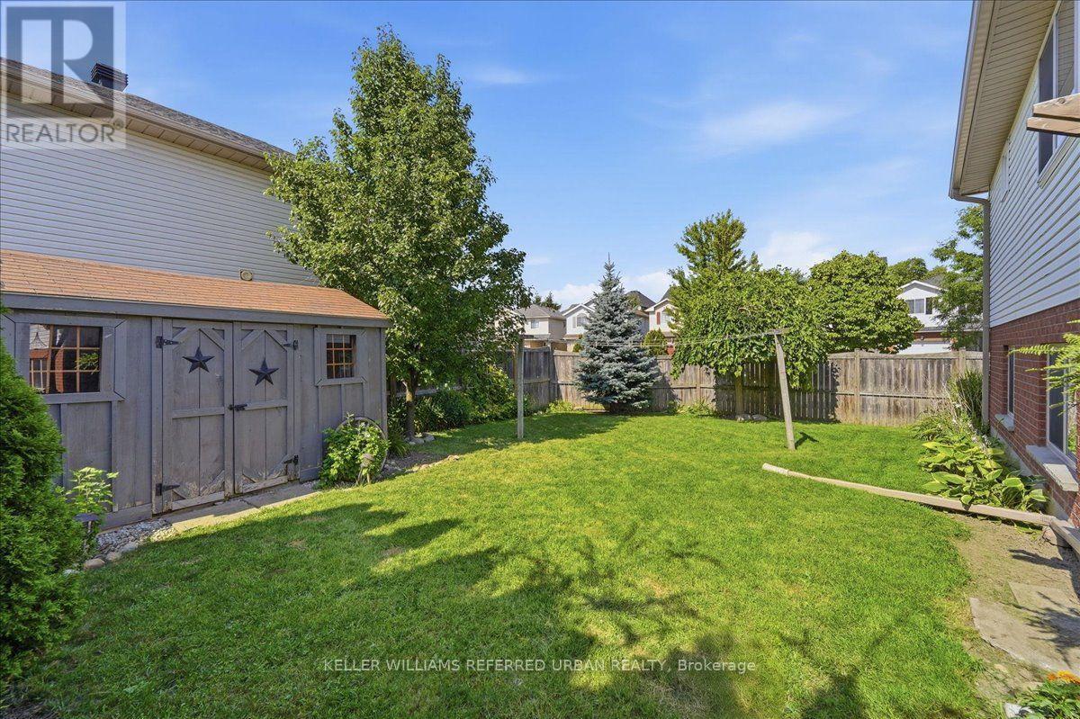 900 Keewatin Place, Kitchener, ON