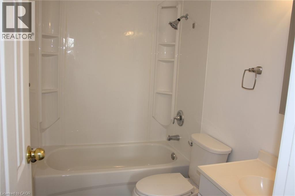 144 Sekura Crescent, Cambridge, ON