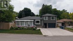 21 ELIZABETH STREET Halton Hills, ON L7G 3K1
