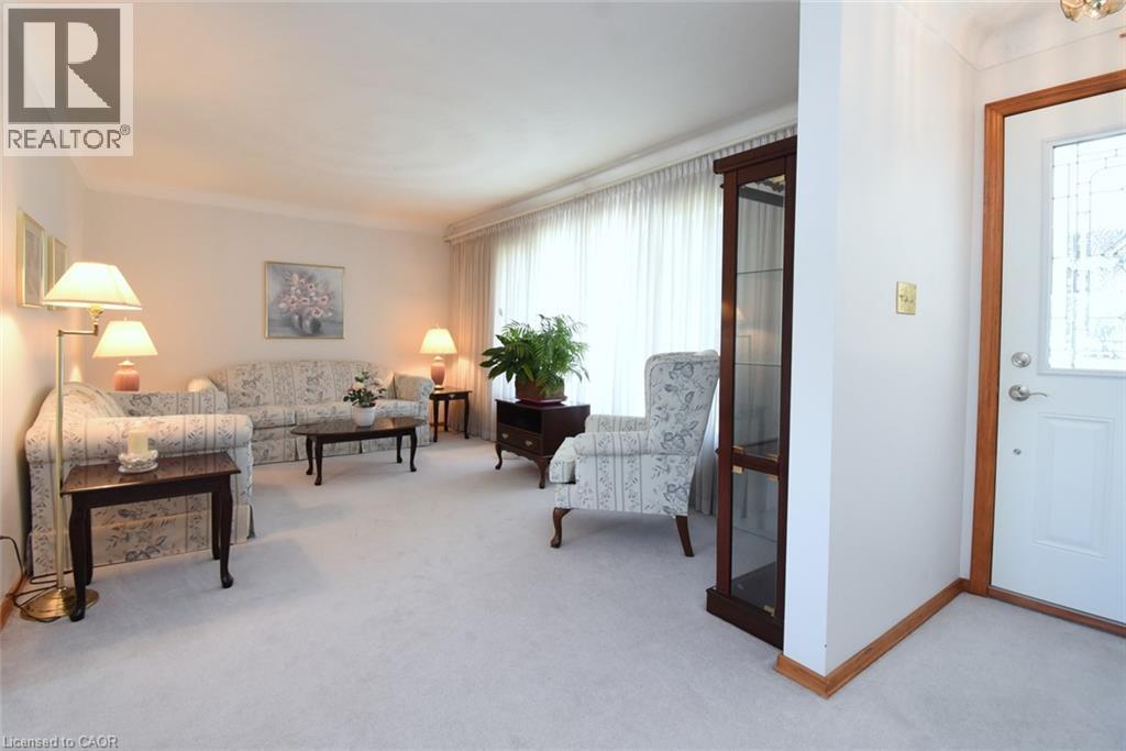 98 Kennedy Avenue, Hamilton, ON