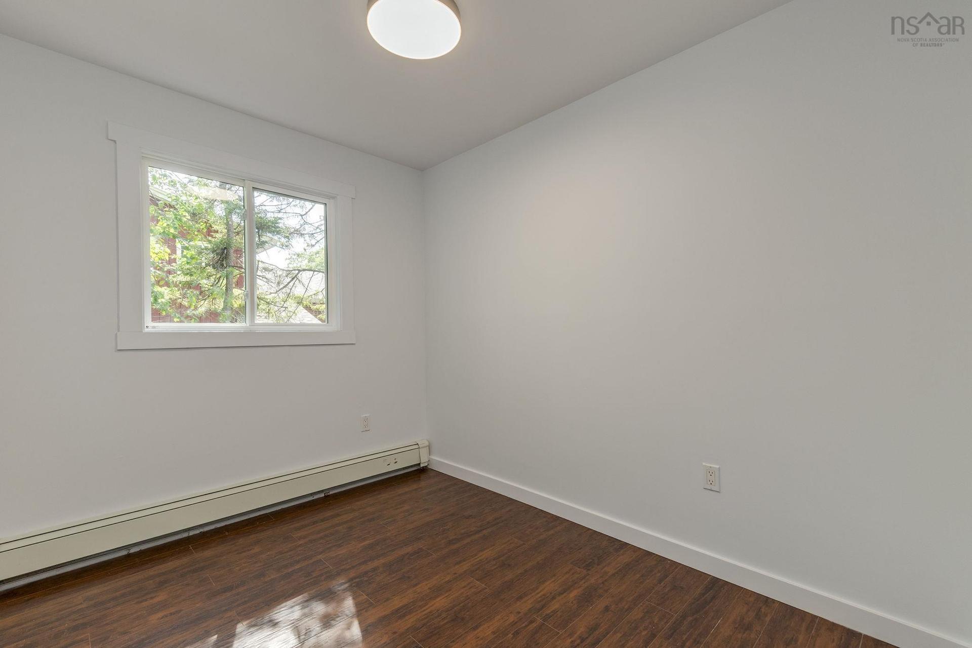 24 Fourth Street, Bedford, NS