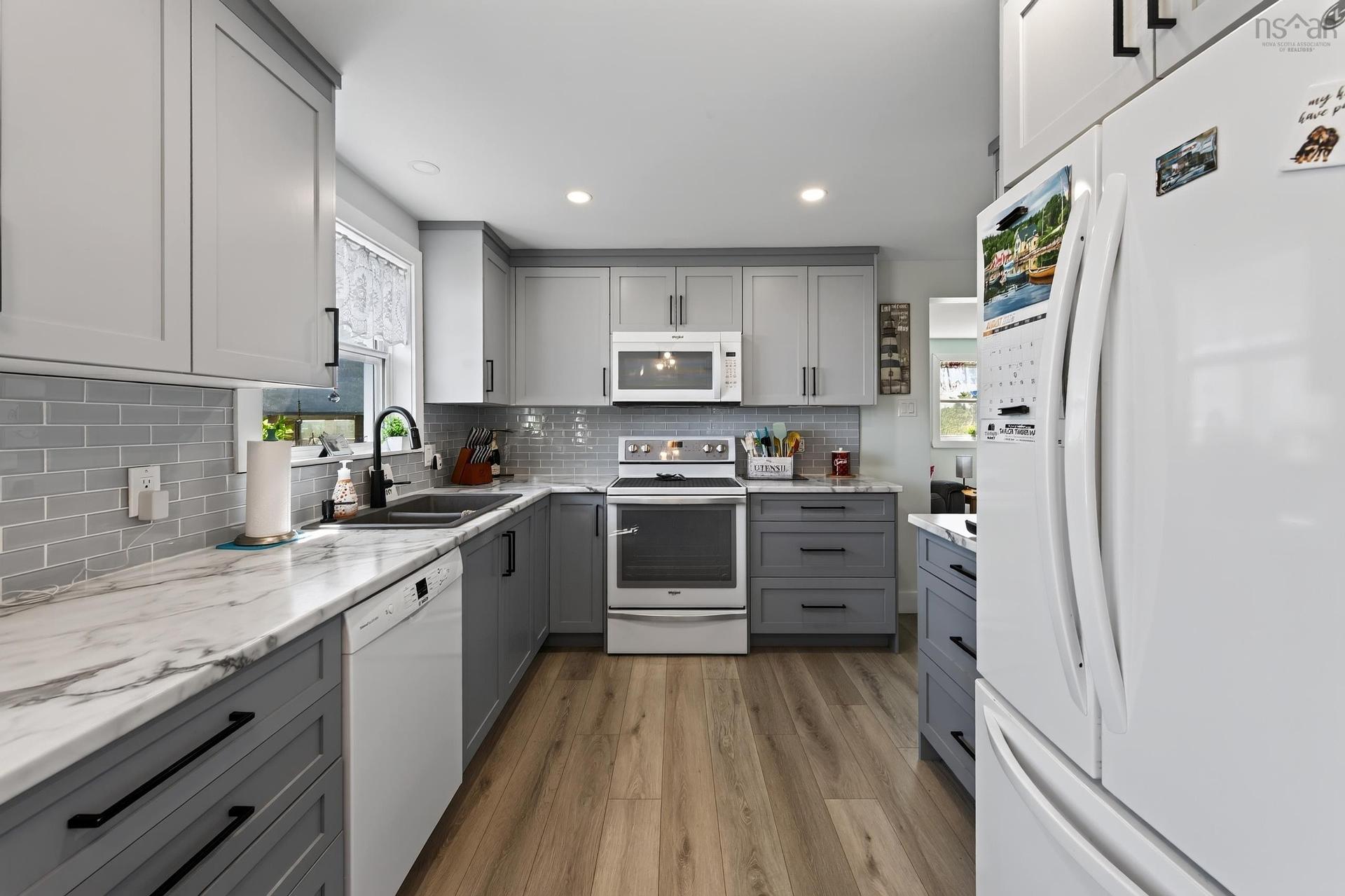 16335 Highway 7, Pleasant Harbour, NS