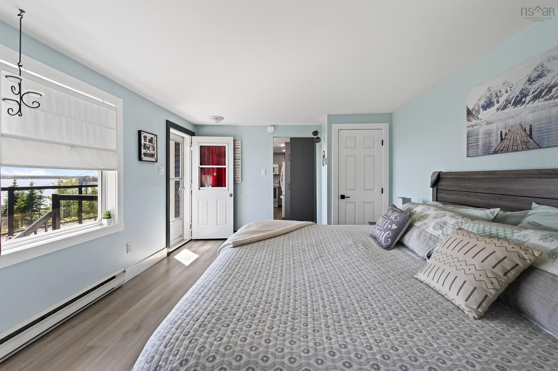 16335 Highway 7, Pleasant Harbour, NS