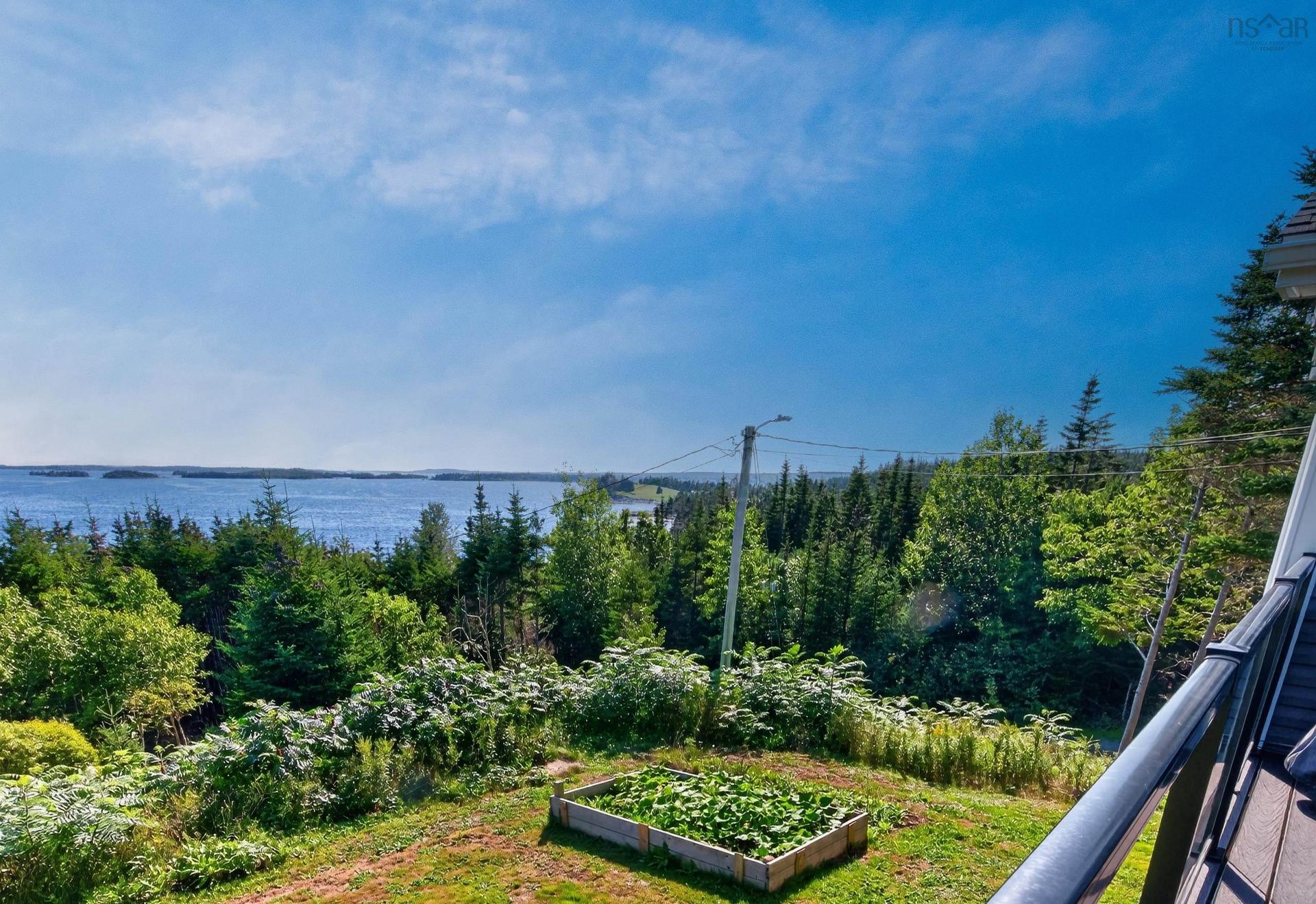 16335 Highway 7, Pleasant Harbour, NS