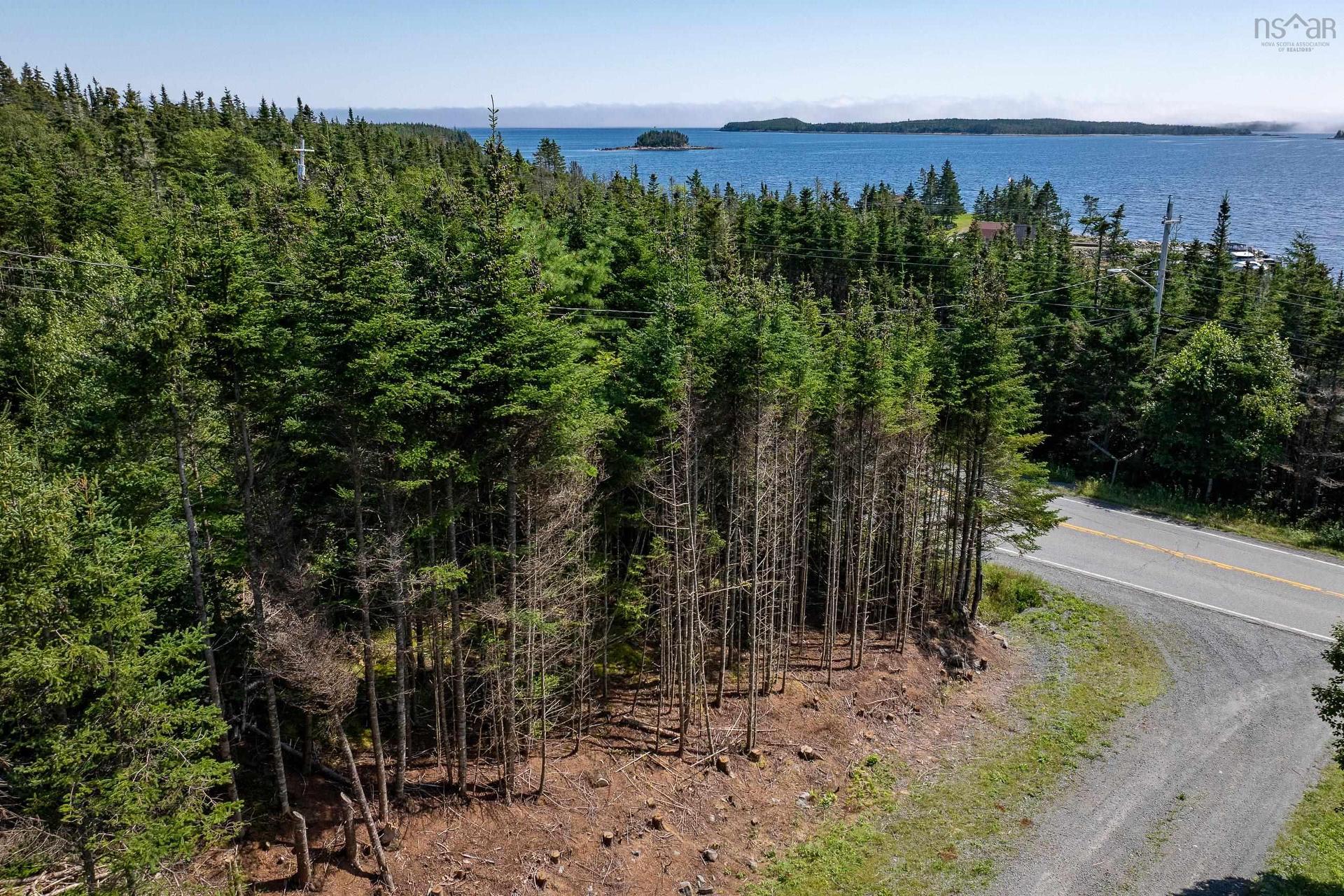 16335 Highway 7, Pleasant Harbour, NS
