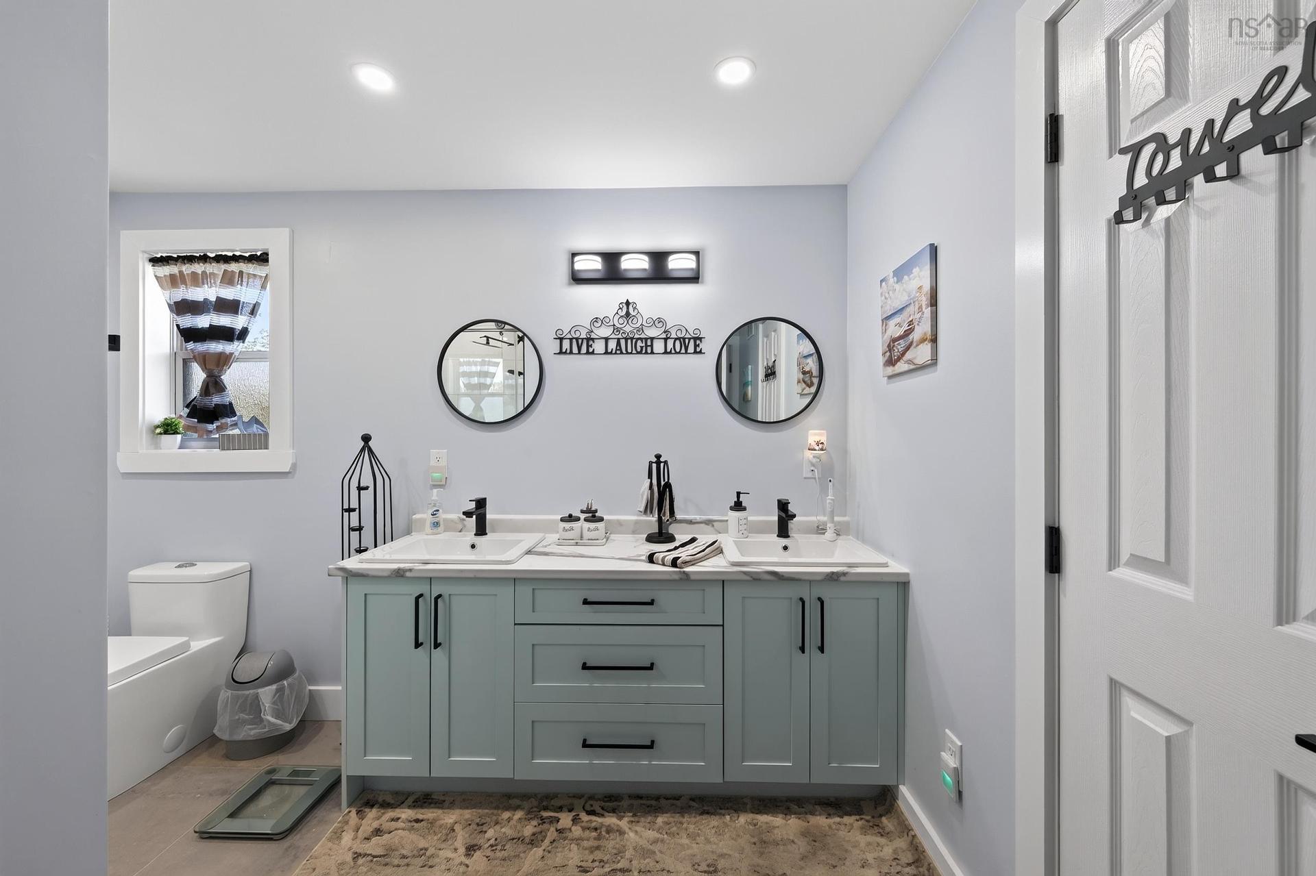 16335 Highway 7, Pleasant Harbour, NS