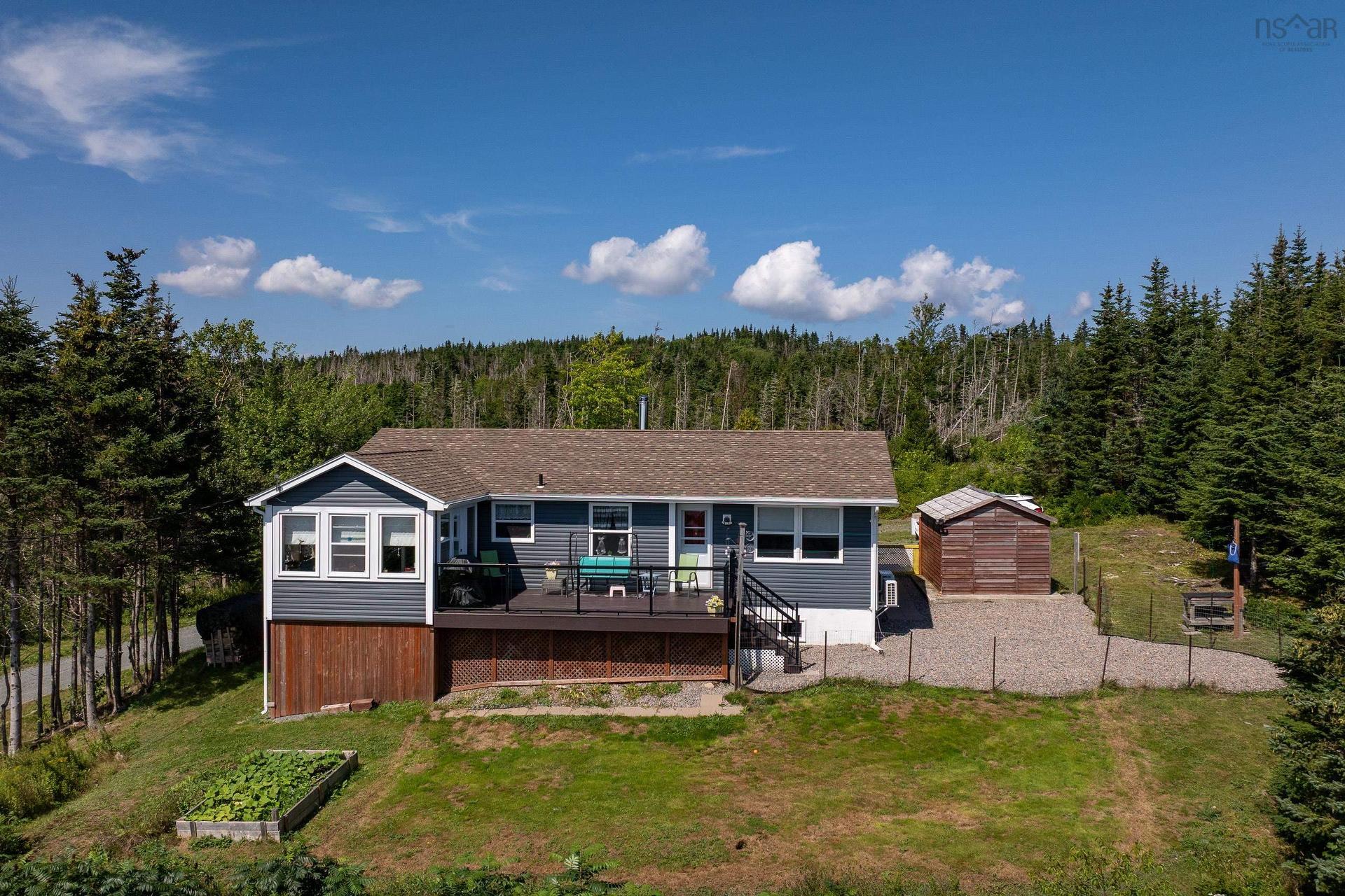 16335 Highway 7, Pleasant Harbour, NS