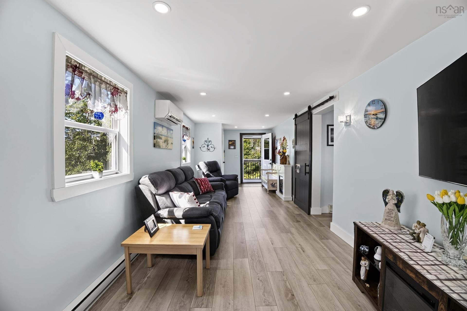 16335 Highway 7, Pleasant Harbour, NS