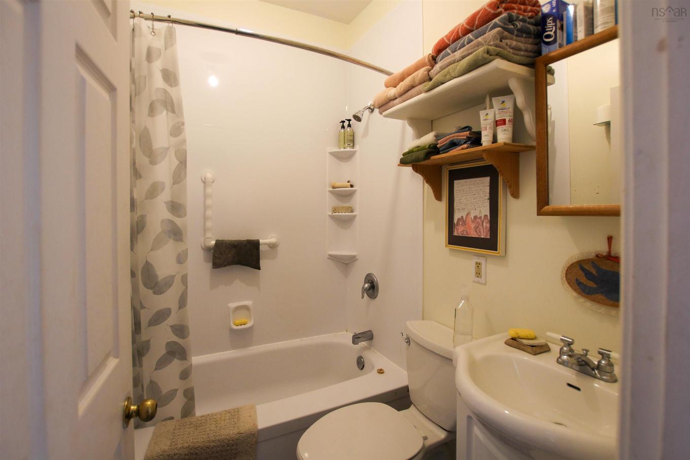 28 St. Andrews Street, Bridgewater, NS