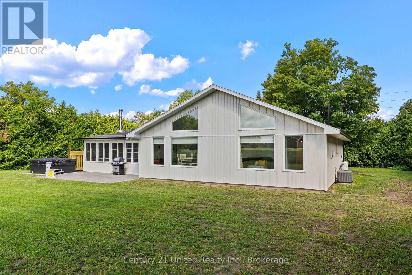 1067 Stewart Line, Cavan Monaghan (Cavan-Monaghan), ON