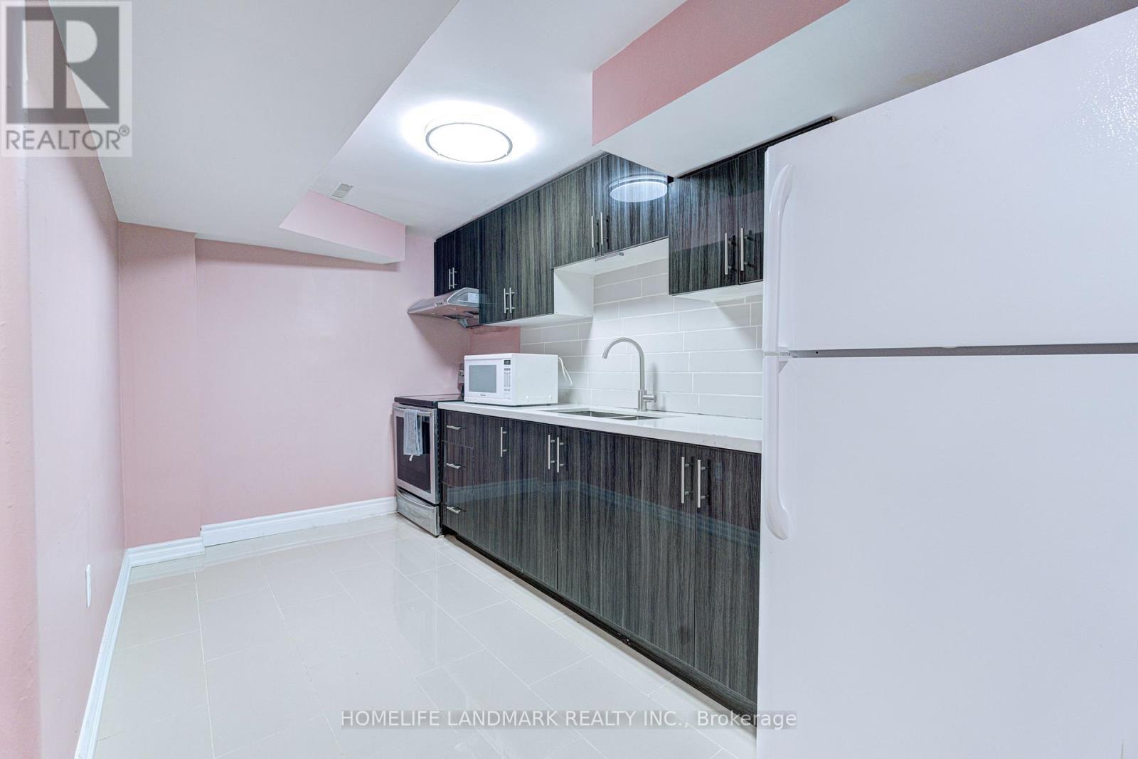 1192 Prestonwood Crescent, Mississauga, ON