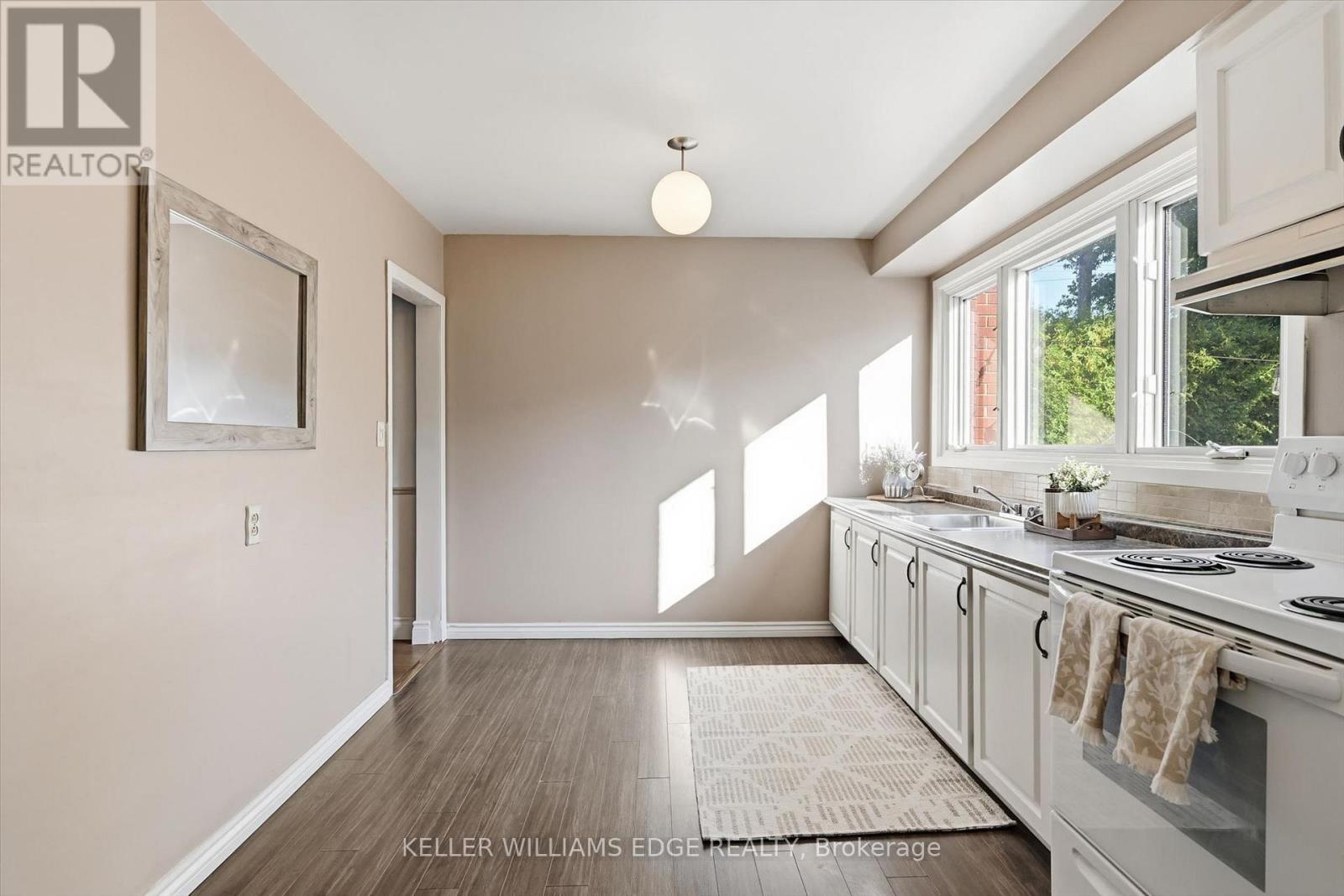 2367 Maryvale Court, Burlington, ON